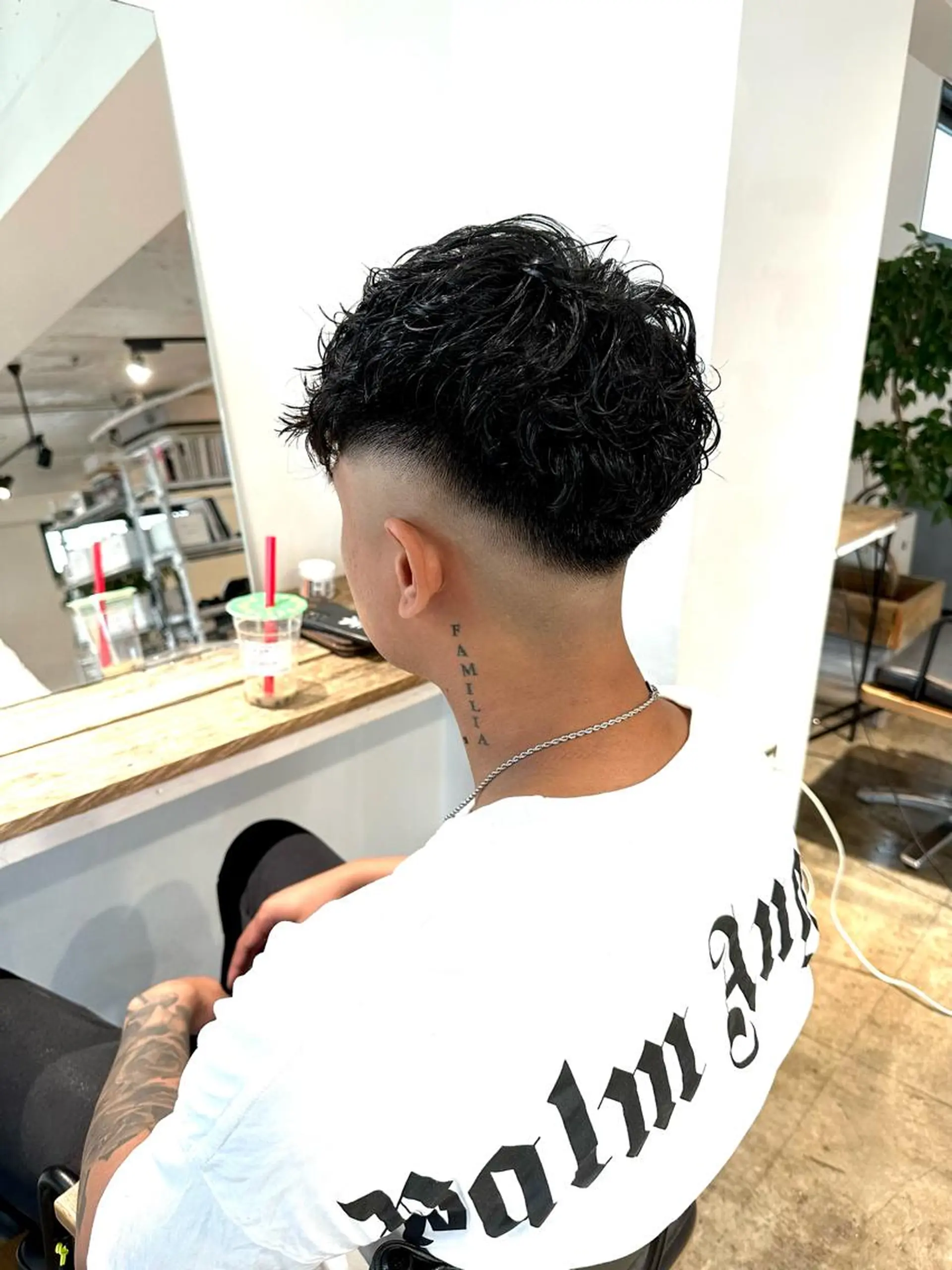 メンズ フェードカット メンズパーマ スペインカール メンズツイストパーマ 波巻きパーマ 骨格補正施術/メンズ 専門美容師/YUYAのヘアスタイル