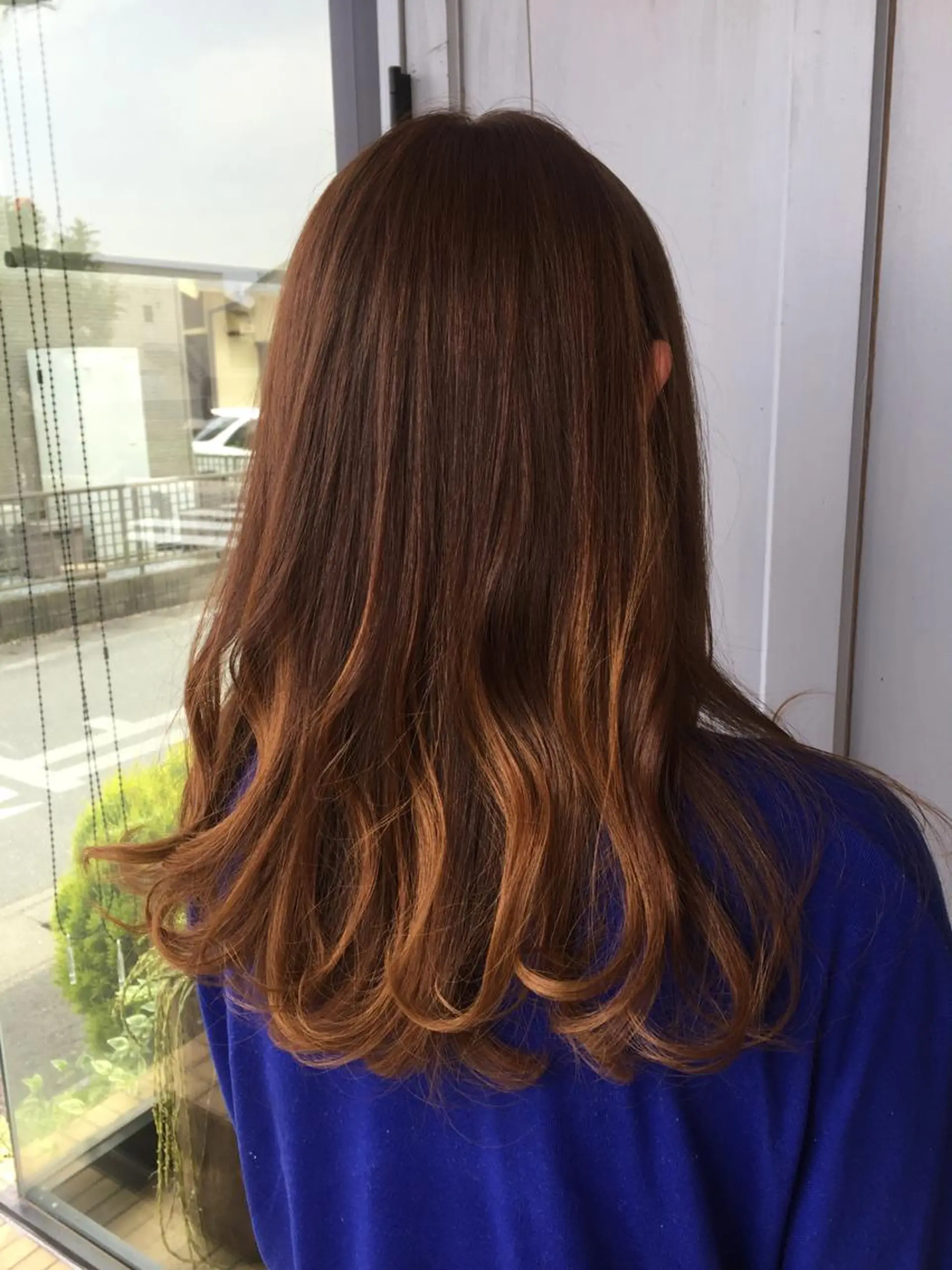 ロング カラー ツキダテ ユイのヘアスタイル