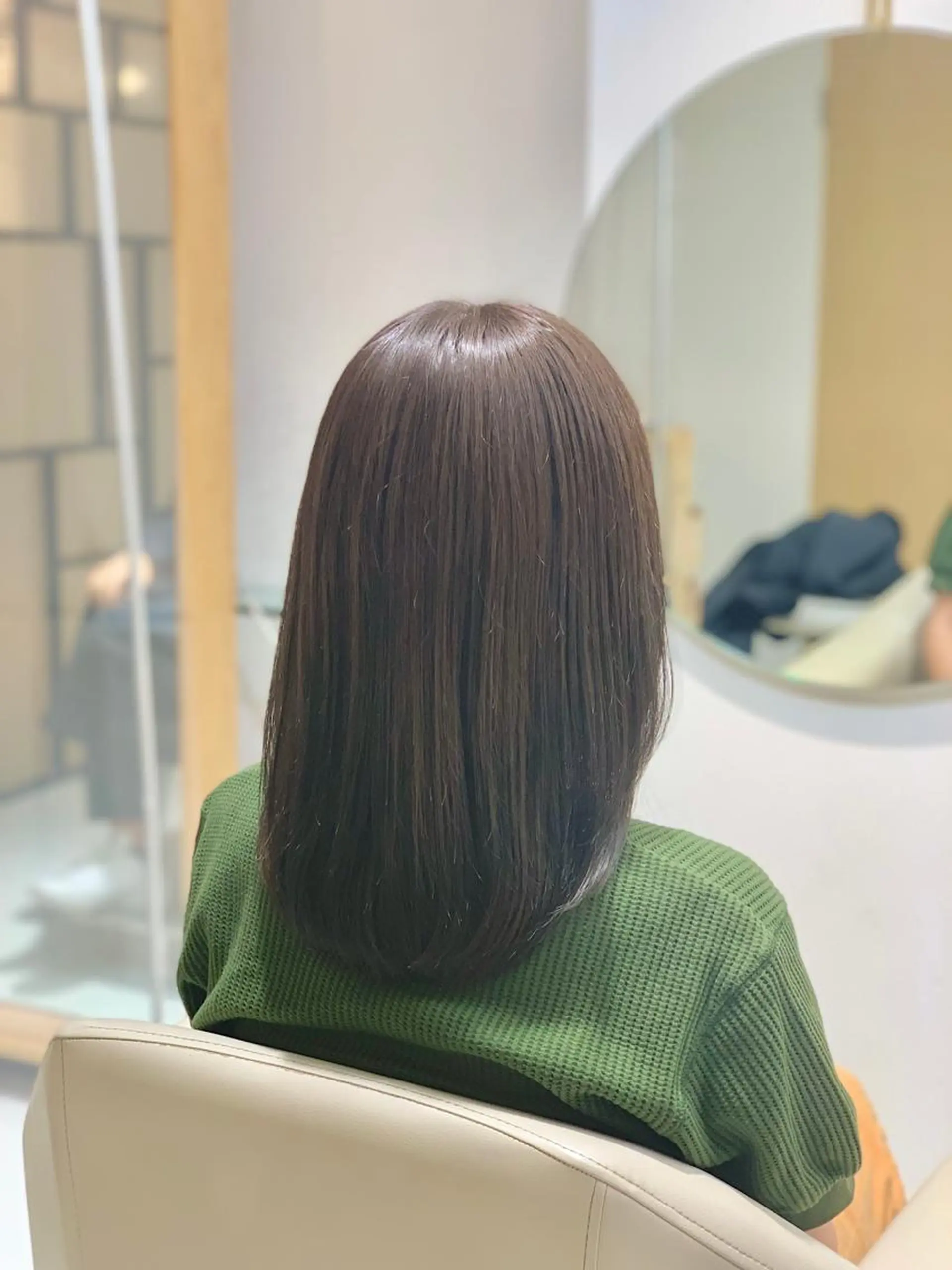 セミロング ヘアカラー トリートメント 山内 瑞穂のヘアスタイル