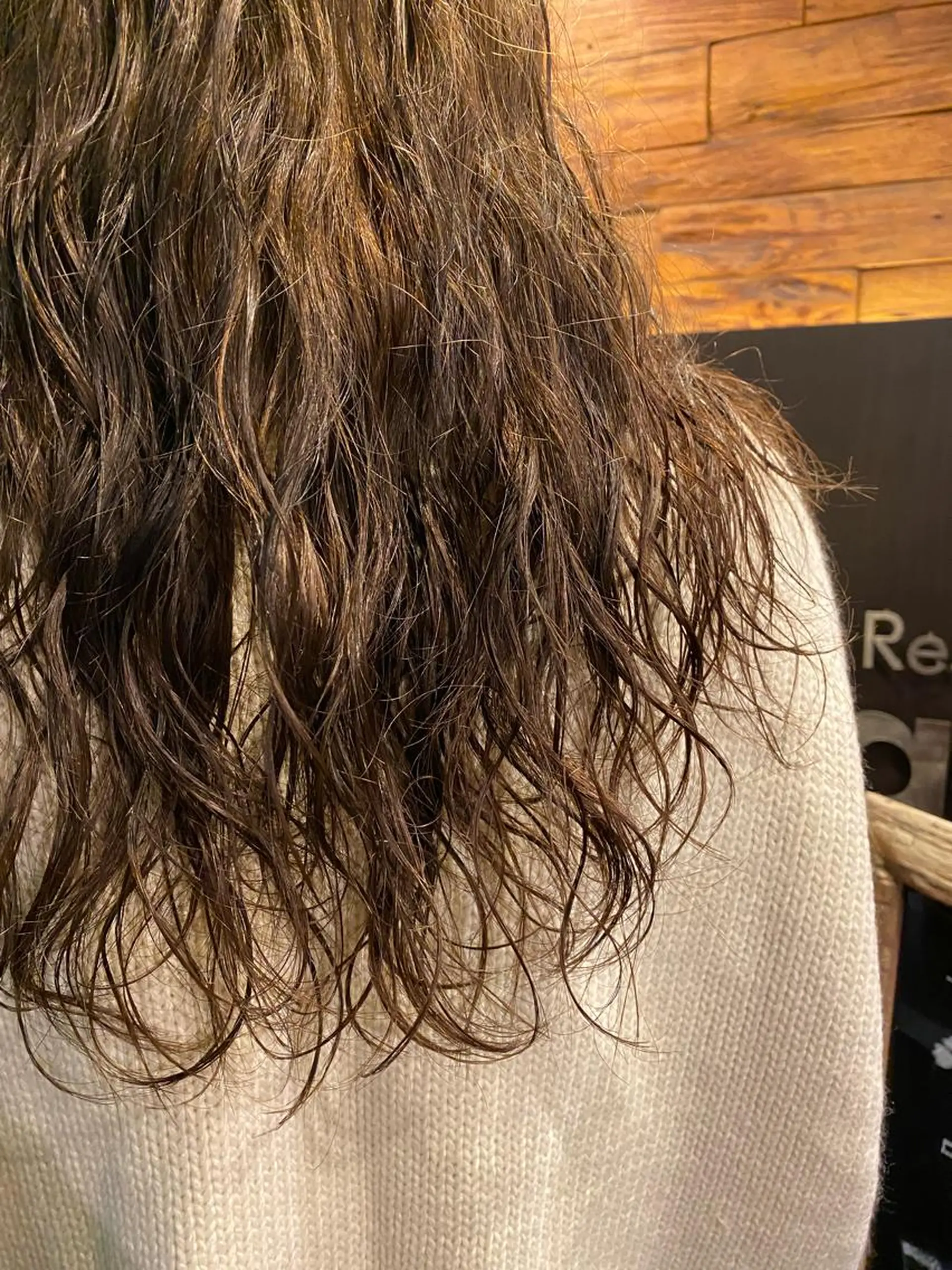 ロング パーマ putri店長 和田鈴采のヘアスタイル