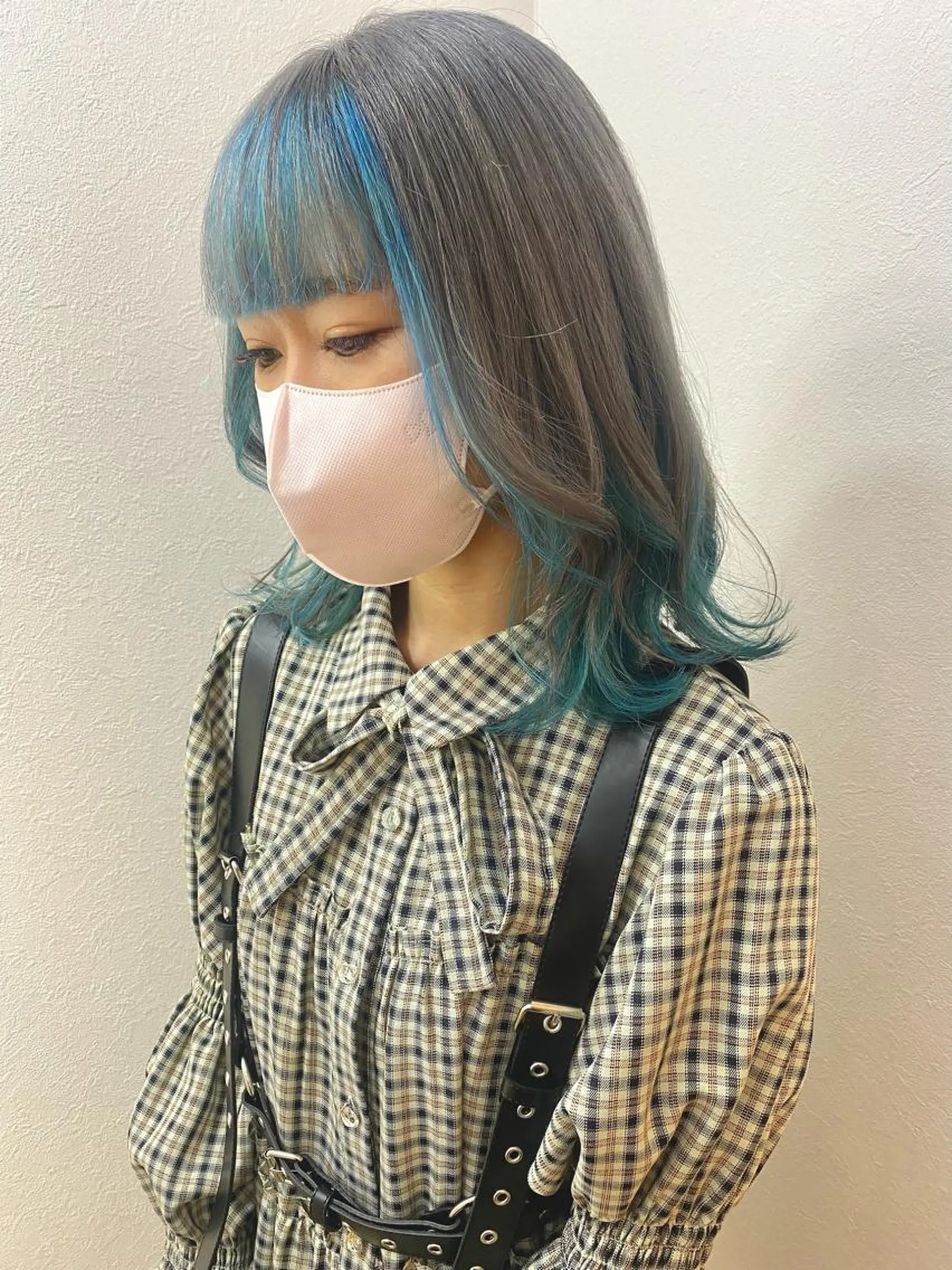 ミディアム カラー ミストバング ブリーチ ケアブリーチ  フェイスフレーミング ハイトーンカラー 遠藤沙也加 /レイヤーカットのヘアスタイル