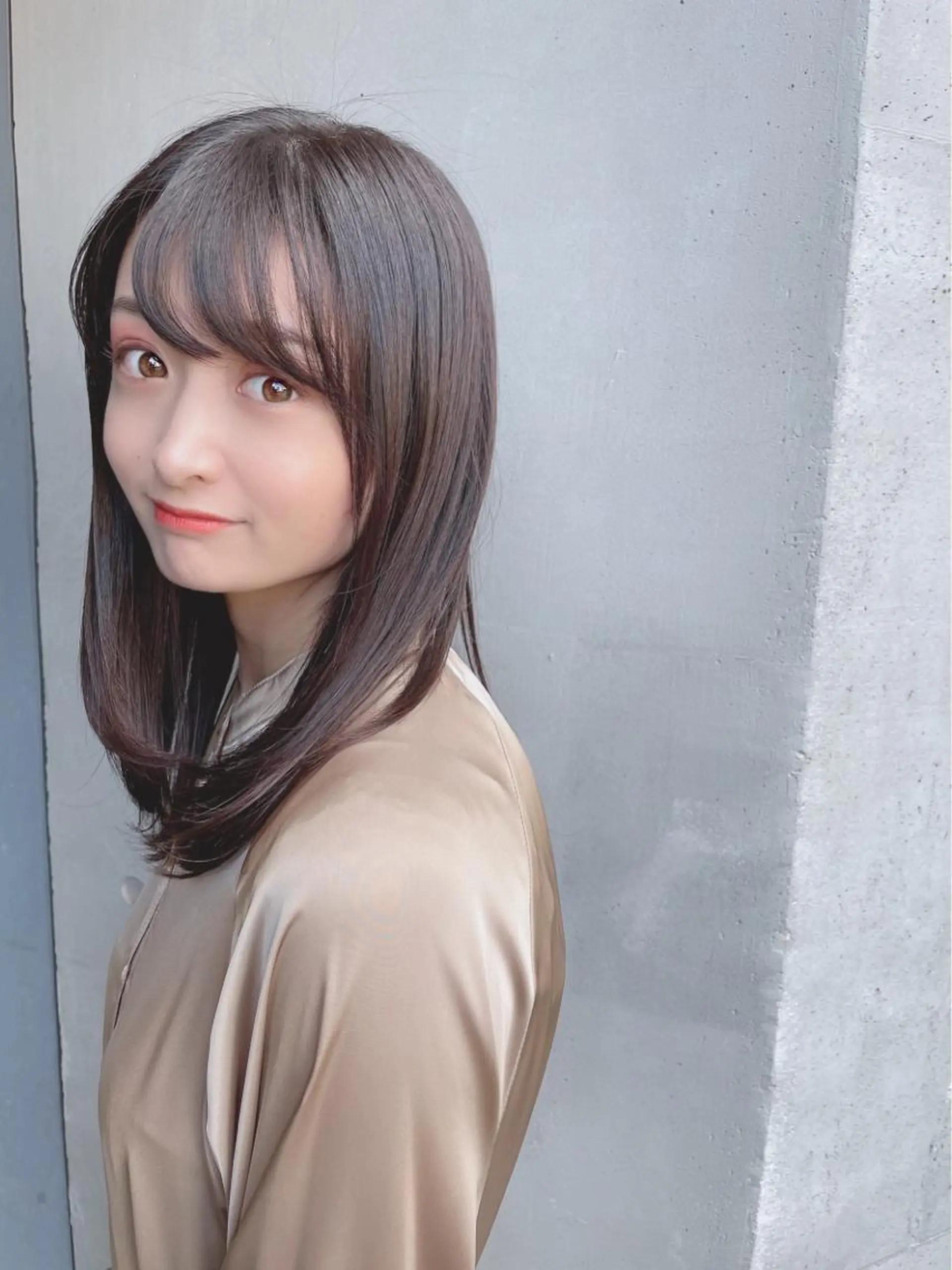 セミロング カラー パーマ ヘアアレンジ 【公式】amble luxe池袋東口🩷のヘアスタイル