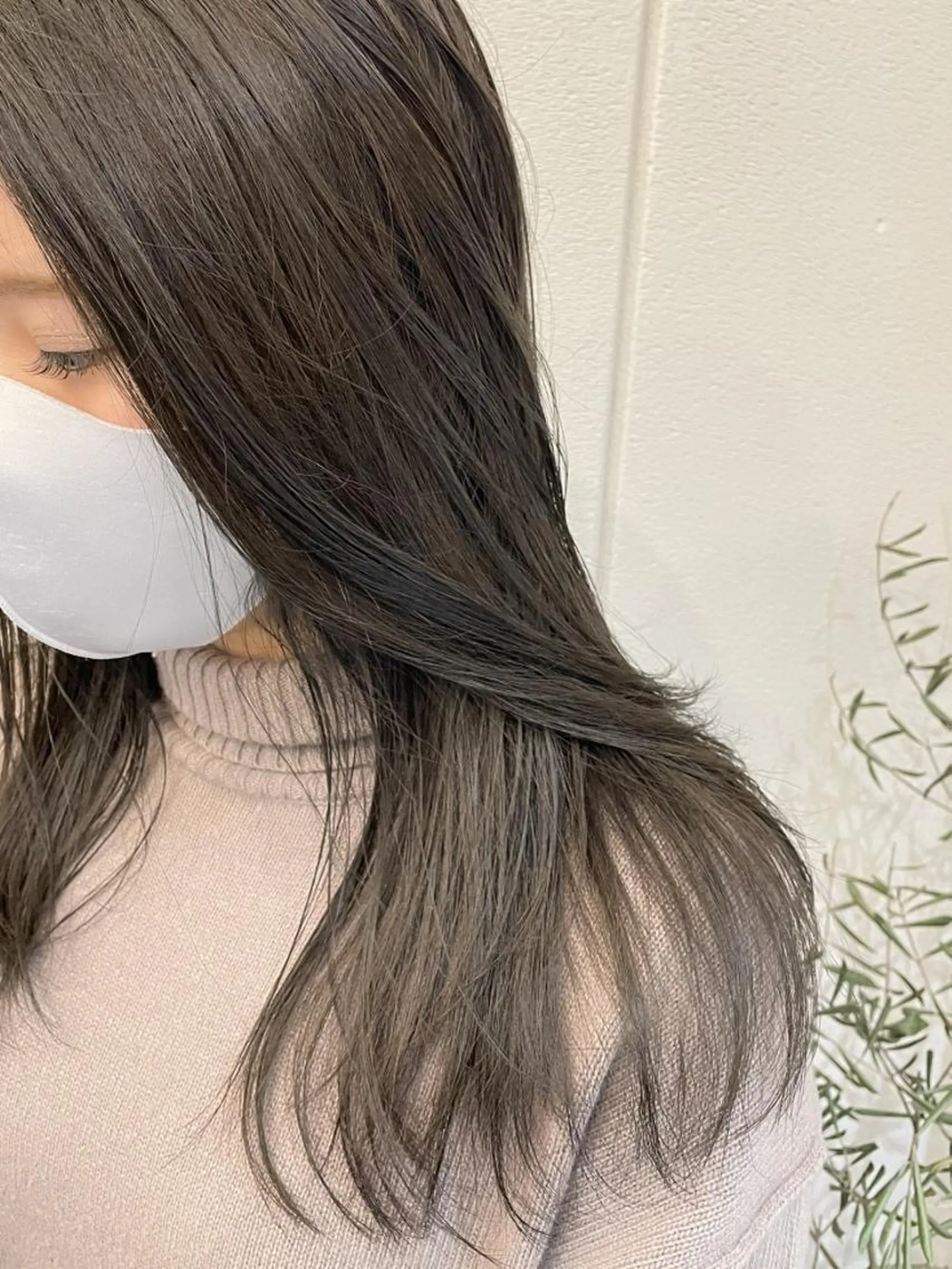 ロング カラー レイヤー べージュ 白石研太のヘアスタイル