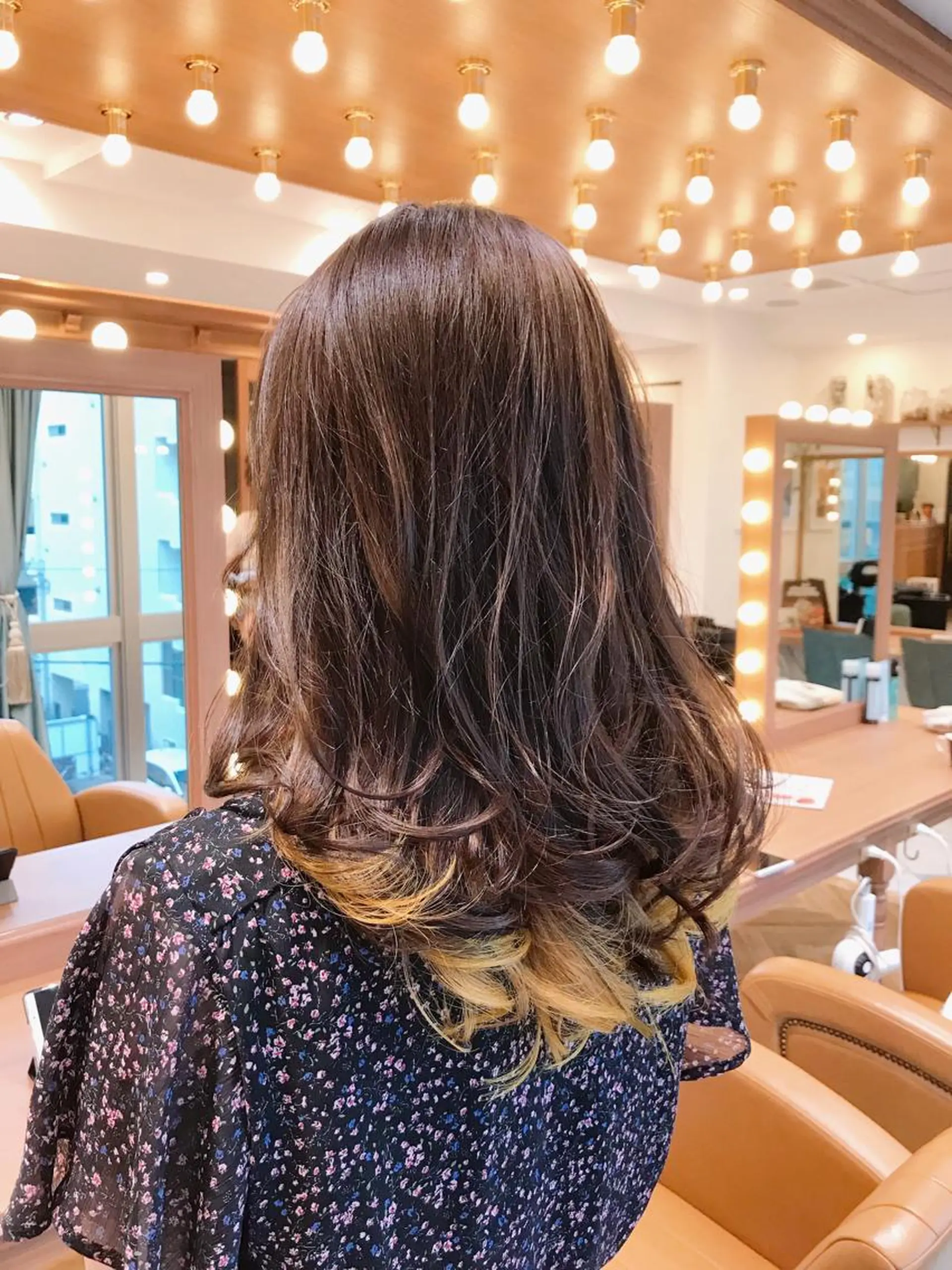 セミロング Lond enikaのヘアスタイル
