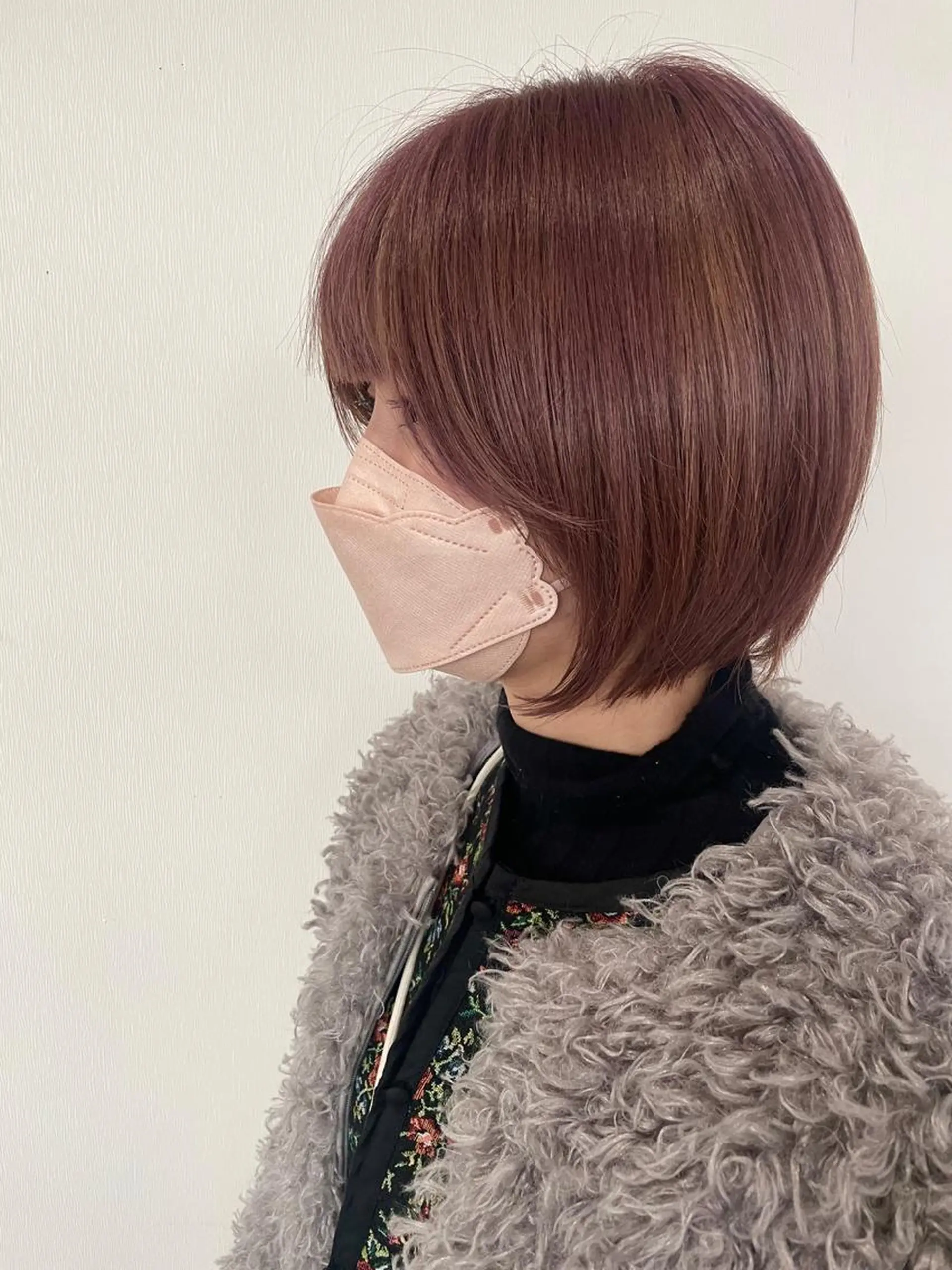 ショート カラー ベージュカラー ピンクカラー ピンクベージュ 三浦 瑠璃のヘアスタイル