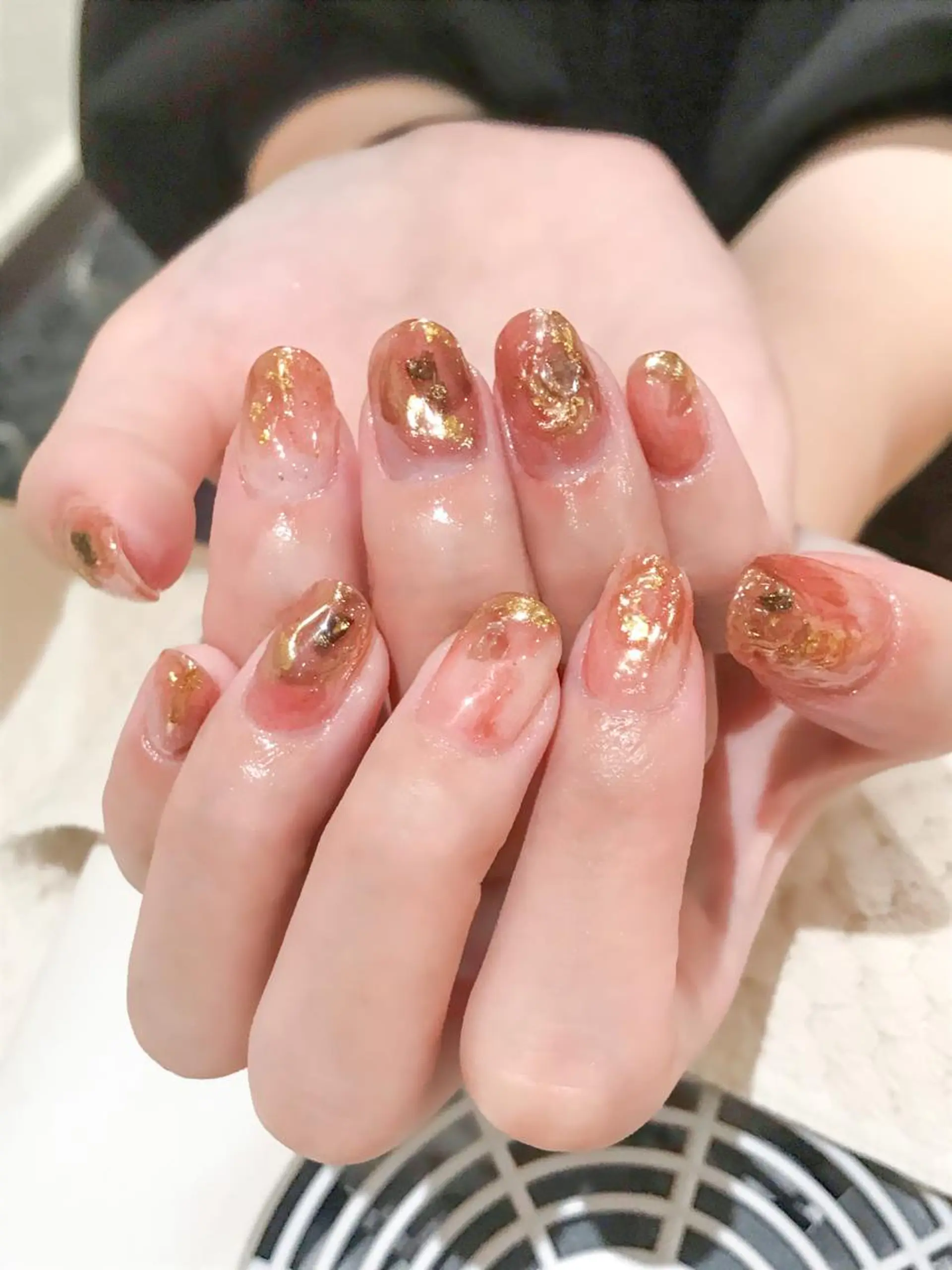 ネイル べっ甲ネイル ニュアンスネイル 赤色 Nyanco Nailのネイルデザイン