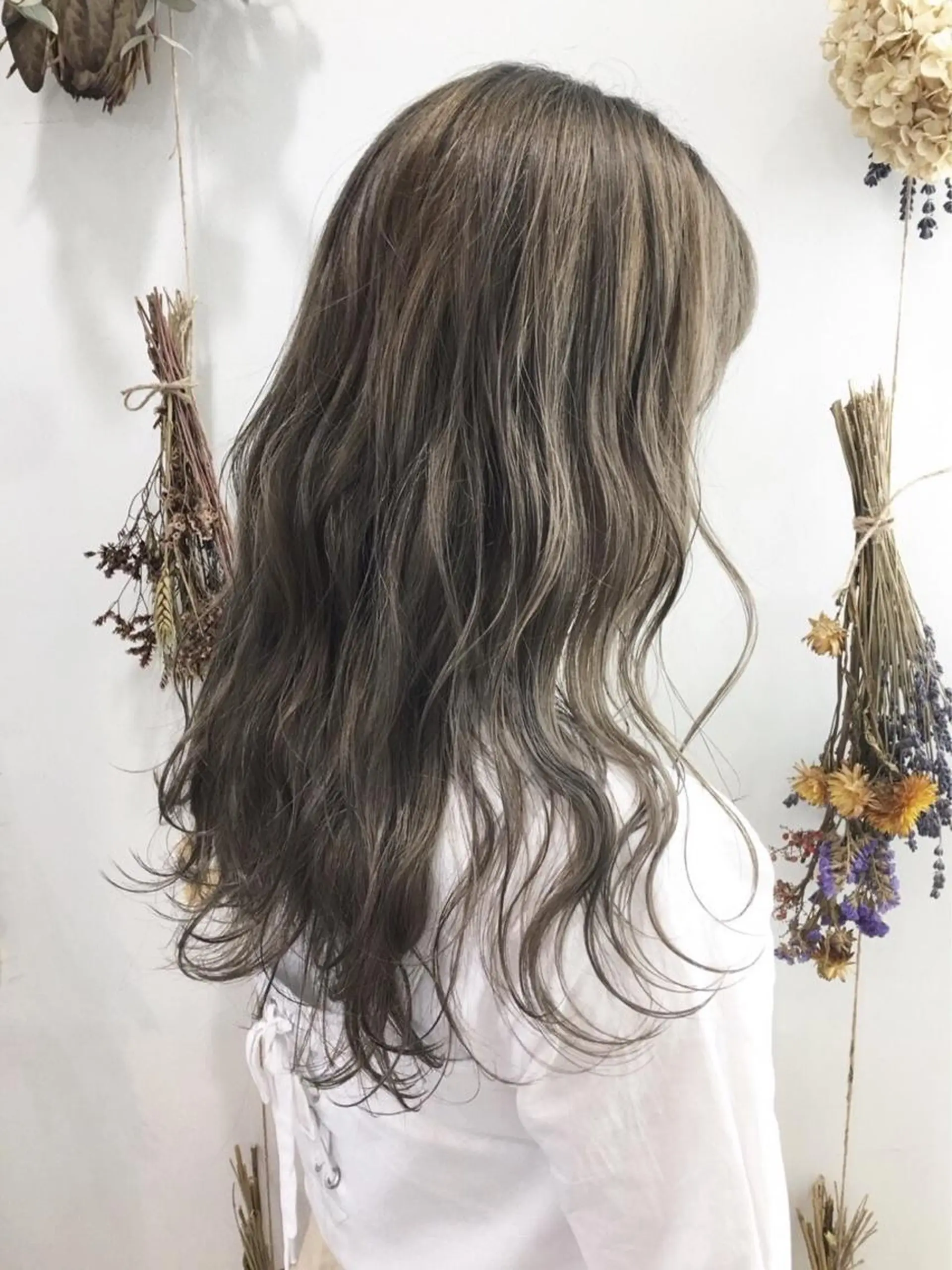 ロング 大人透明感艶カラー 寺田稜のヘアスタイル