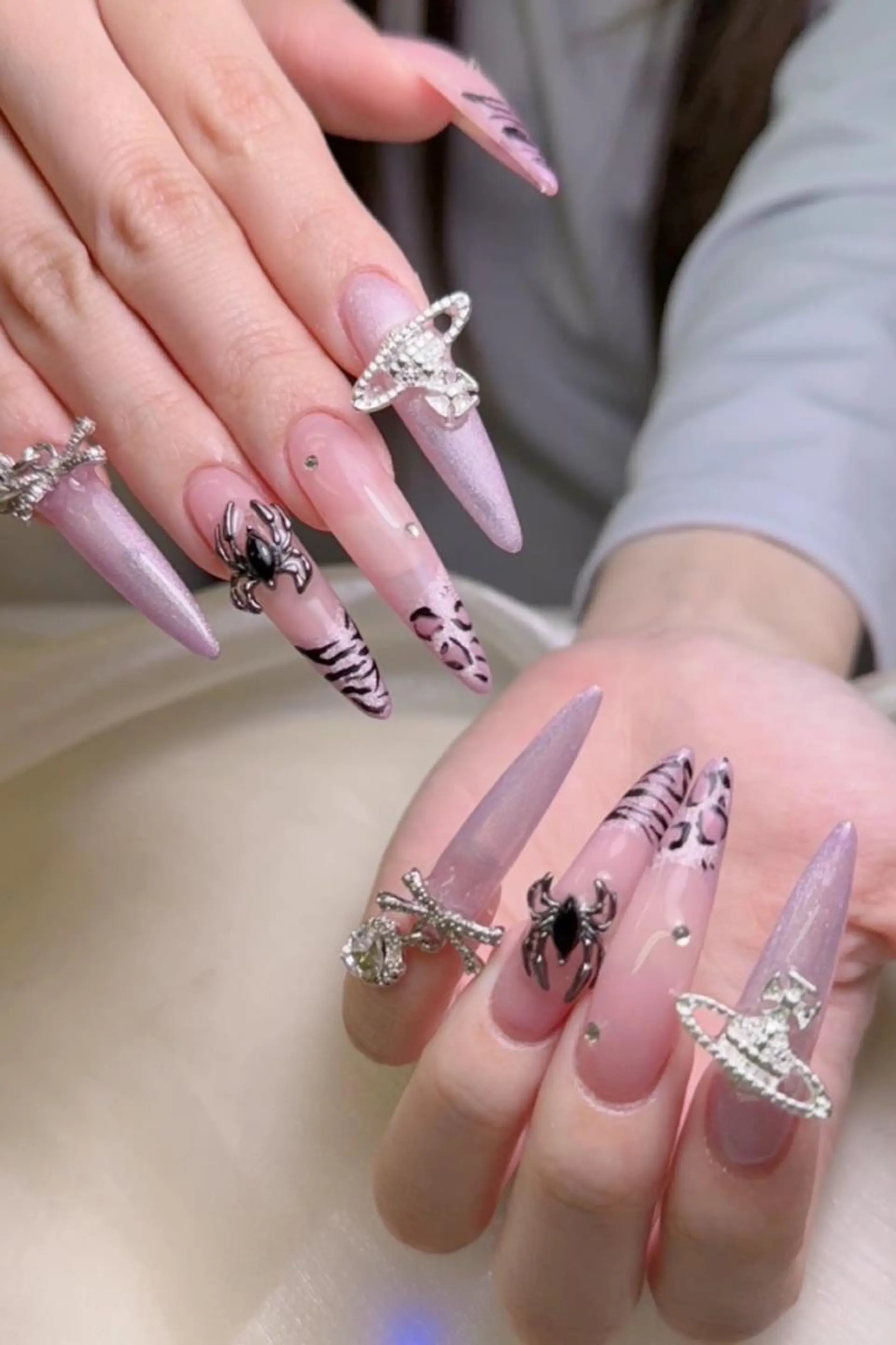 ネイル 💕チップネイル 🩷のネイルデザイン