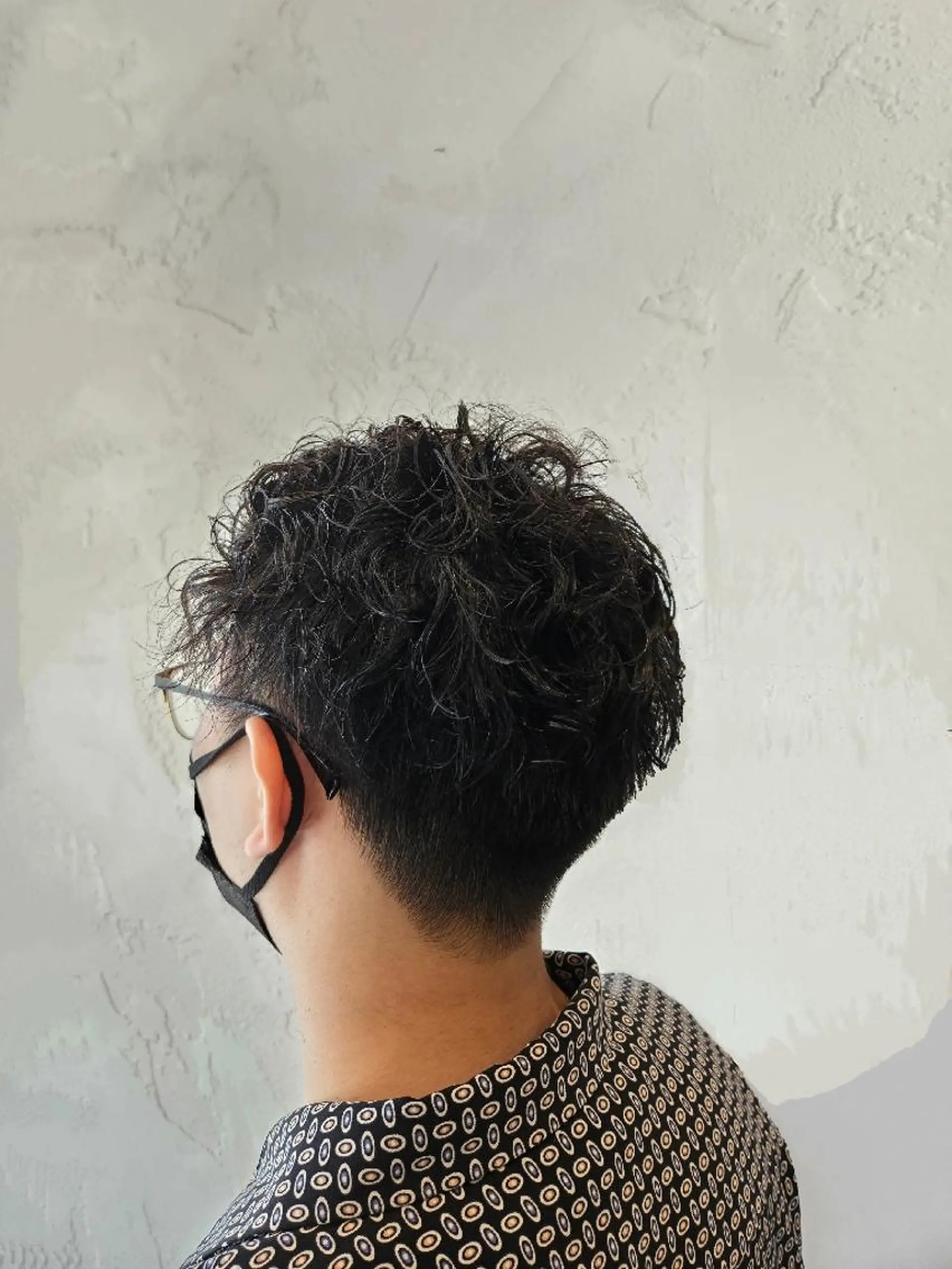 ショート メンズ パーマ 薄葉 美菜子のヘアスタイル