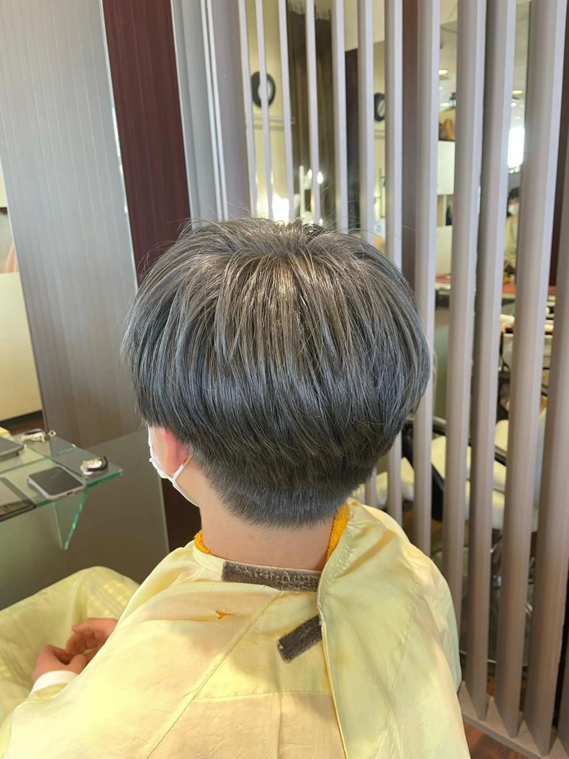 ショート カラー シルバー mee.浦和店所属・浦和指名率No.1 ショート特化美容師のヘアスタイル