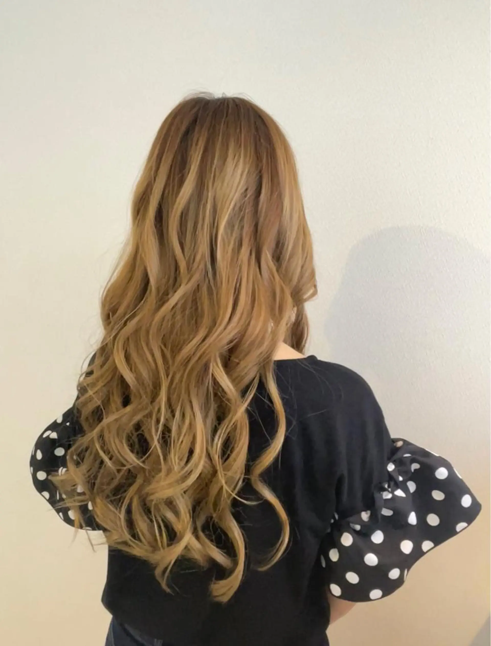 ロング 倉地 更彩のヘアスタイル