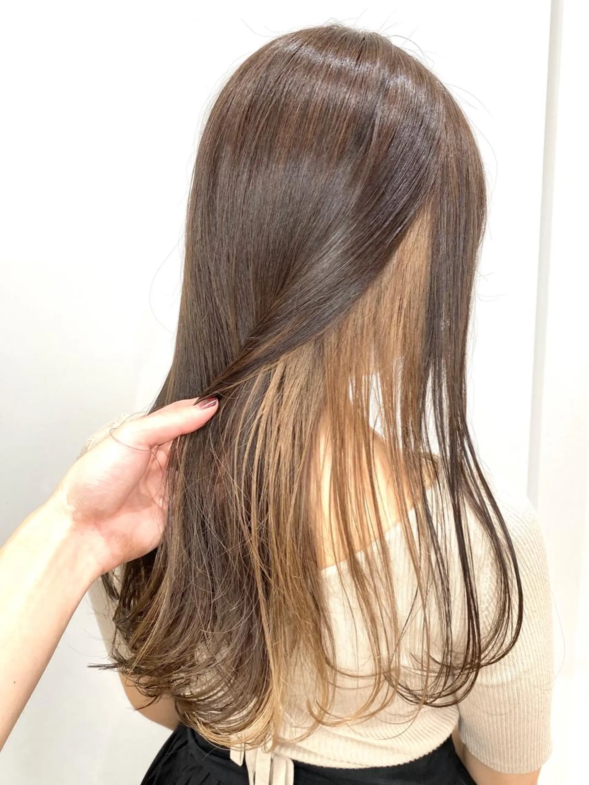 セミロング カラー  渡部 妃月のヘアスタイル