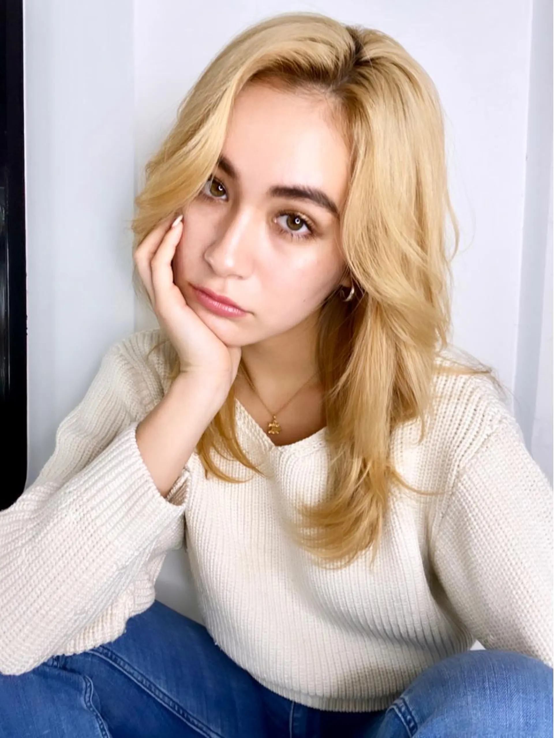 セミロング カラー カット ヘアカラー トリートメント 韓国風×透明感カラー 髪質改善オタベシンヤのヘアスタイル