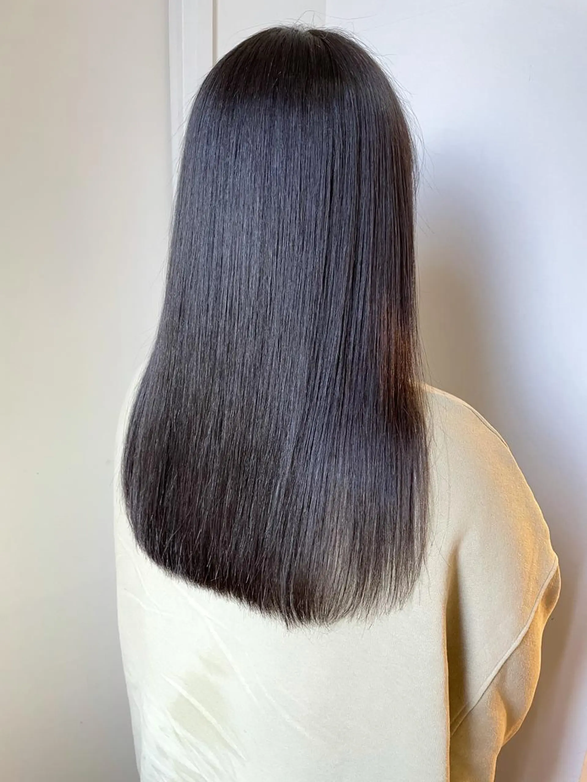 ロング カラー アッシュ ブリーチ ハイトーンカラー イルミナカラー インナーカラー カット ヘアカラー トリートメント 江上拓郎/ショート /酸性ストレートのヘアスタイル