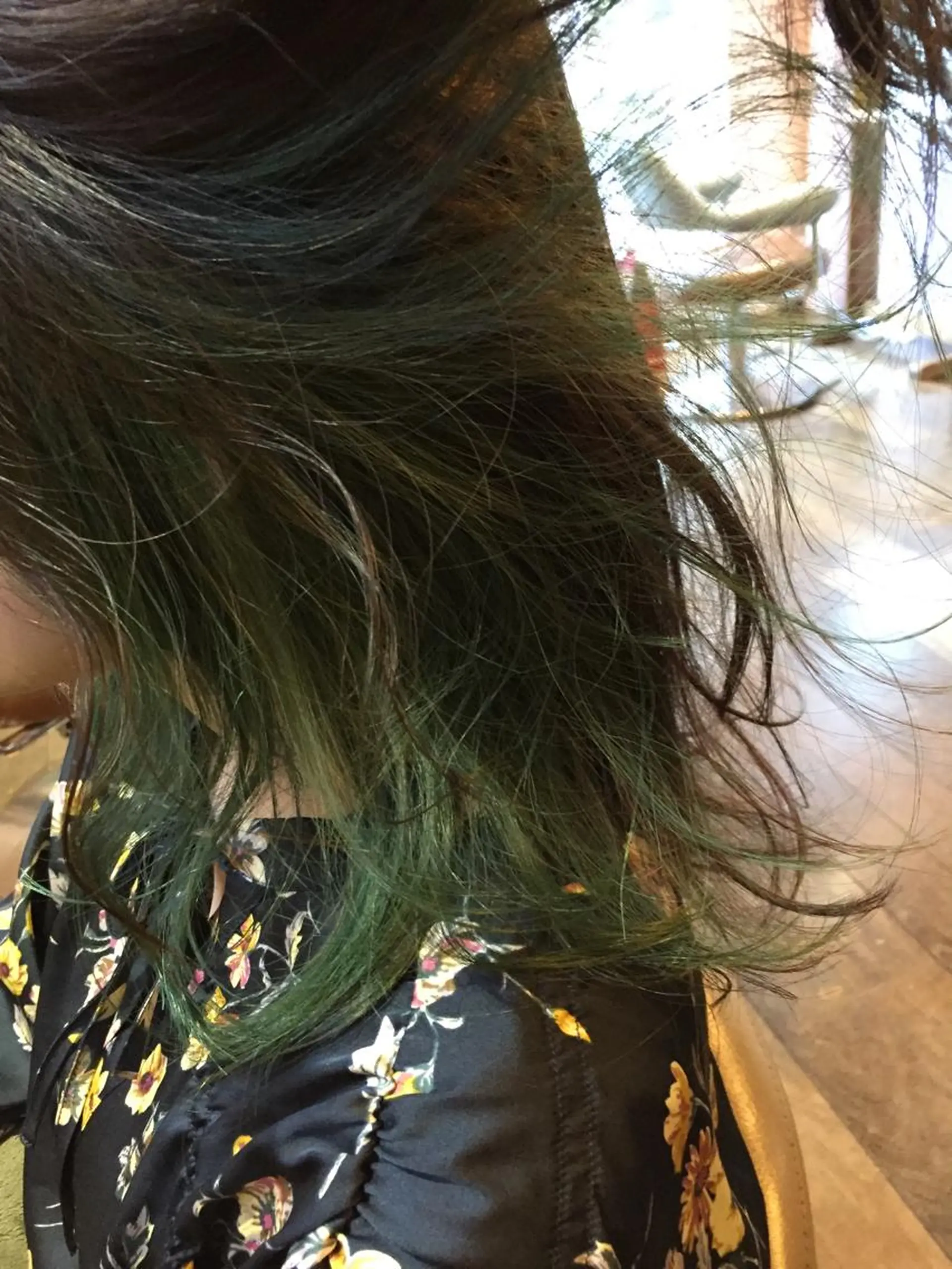 ミディアム カラー インナーカラー カット ヘアカラー トリートメント 原宿サロン代表 デザインカラー伊藤卓のヘアスタイル