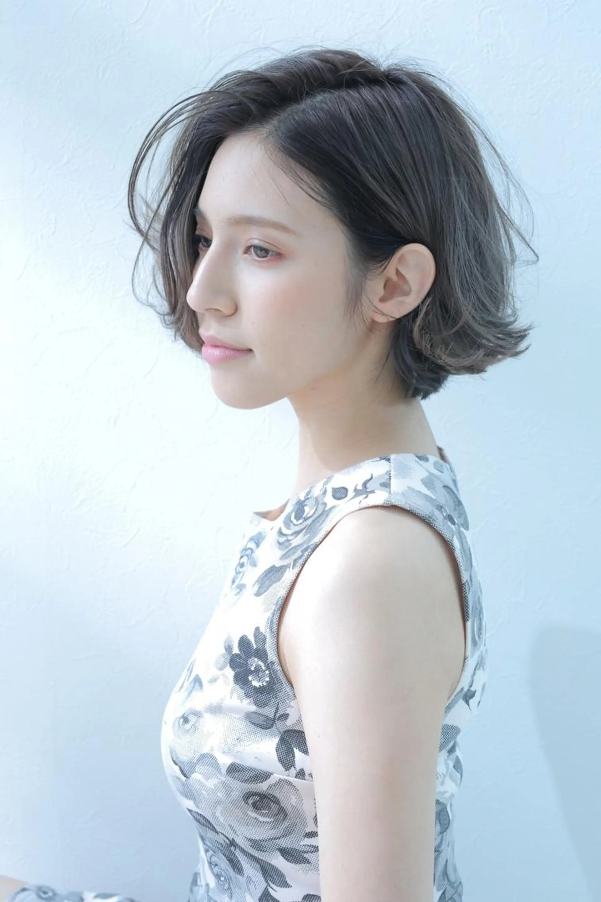 ミディアム due hair 京都駅前店 MILBON オージュア認定サロン【デューヘアー】所属・ハイトーンブリーチ 土坂　由志【京都】のヘアスタイル