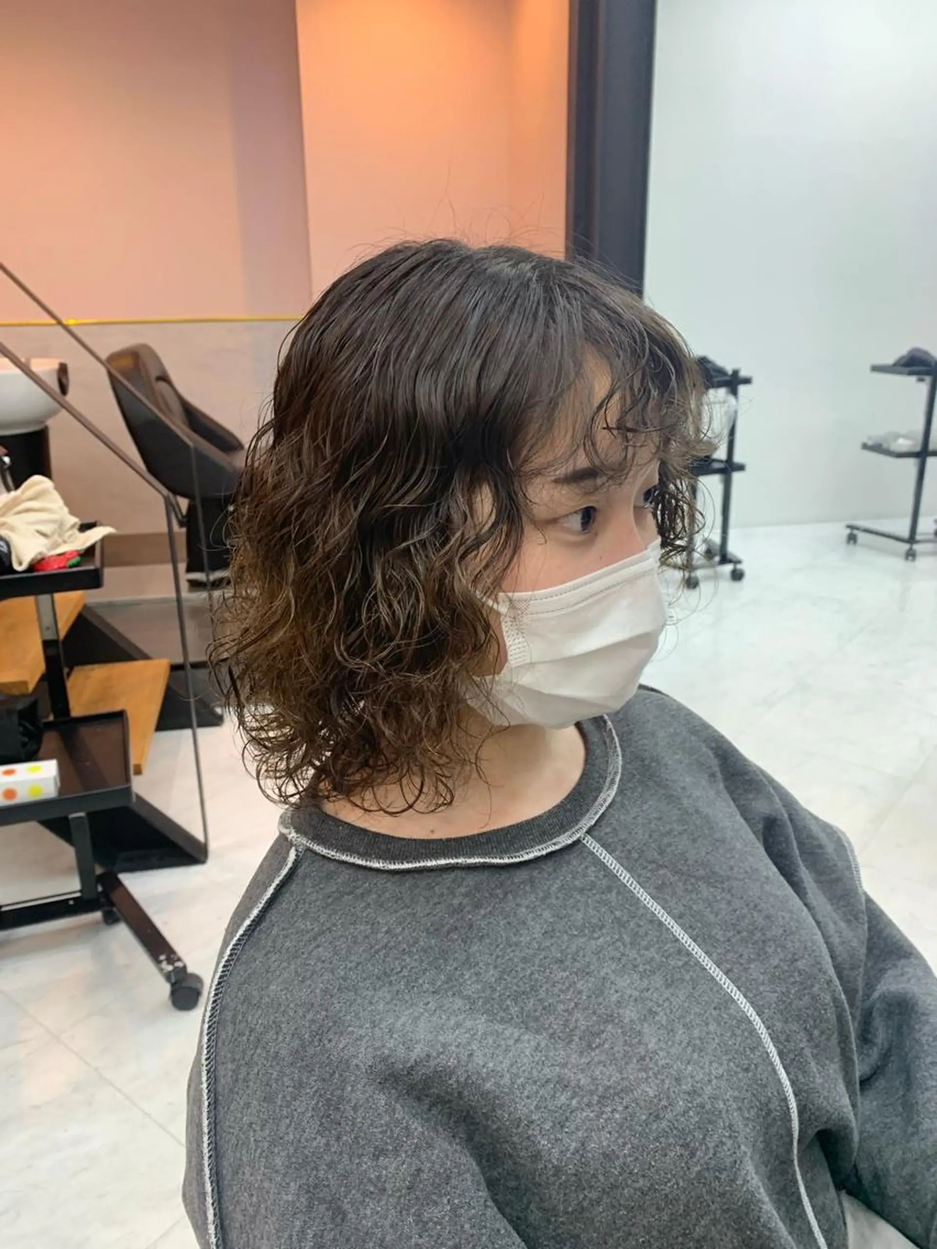 ミディアム パーマ ♡ラベンダー/ピンク /顔まわり♡ネイロのヘアスタイル