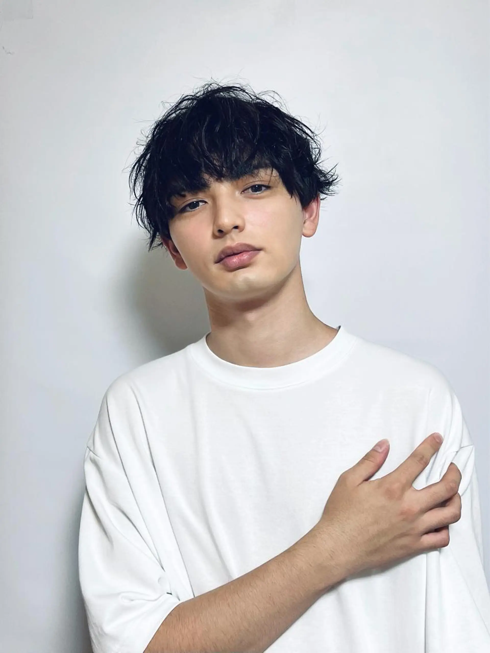 メンズ アイブロウ メンズパーマ 眉カット メンズアイブロウ Qin shaire salon 原宿verno店所属・【センターパート】 ETO／江藤翼の眉毛・アイブロウイメージ