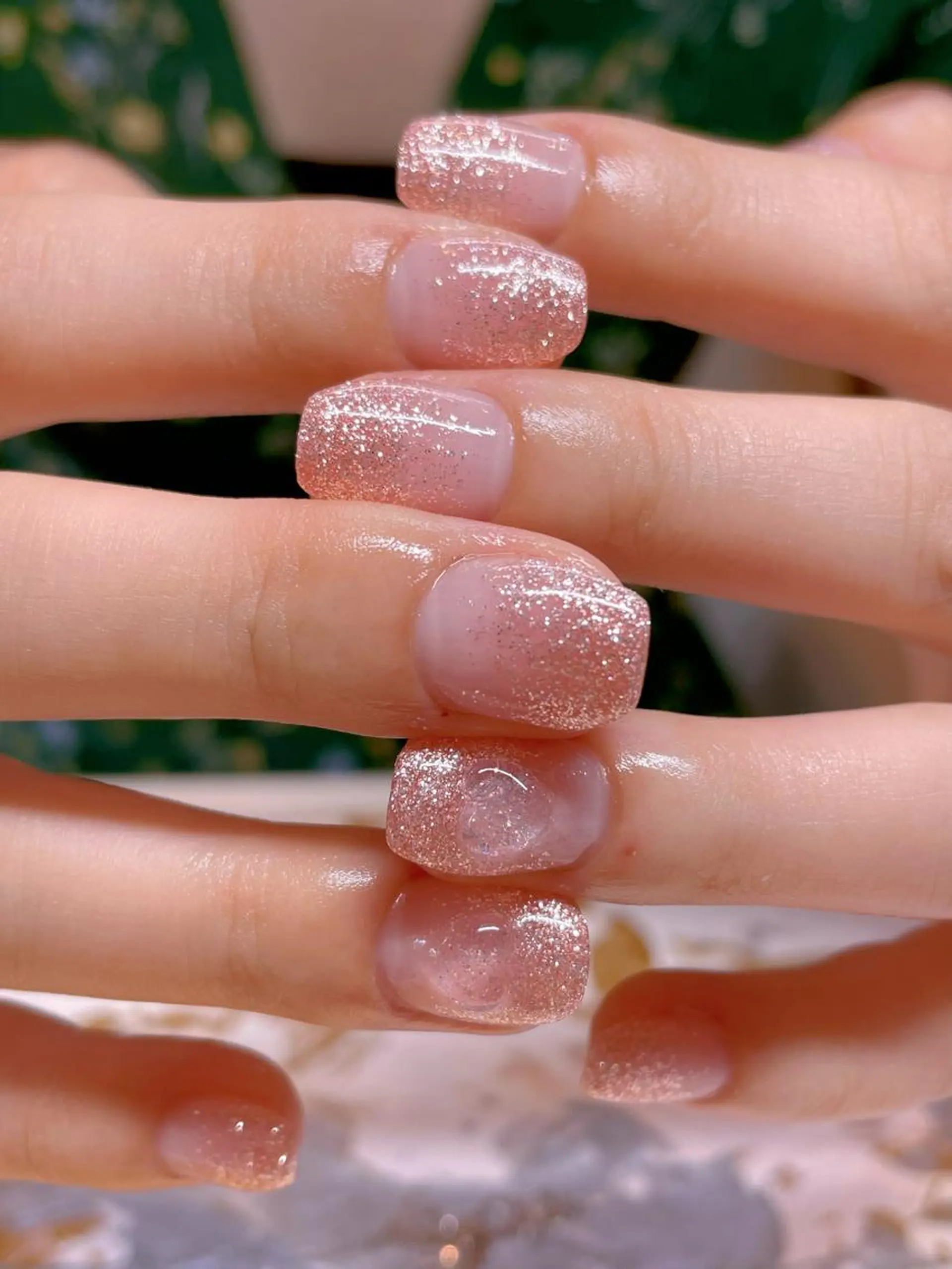 ネイル グラデーション ラメ(グリッター) ラメグラデーション ピンク ハンドネイル ネイリスト ❄️ユキ❄️のネイルデザイン