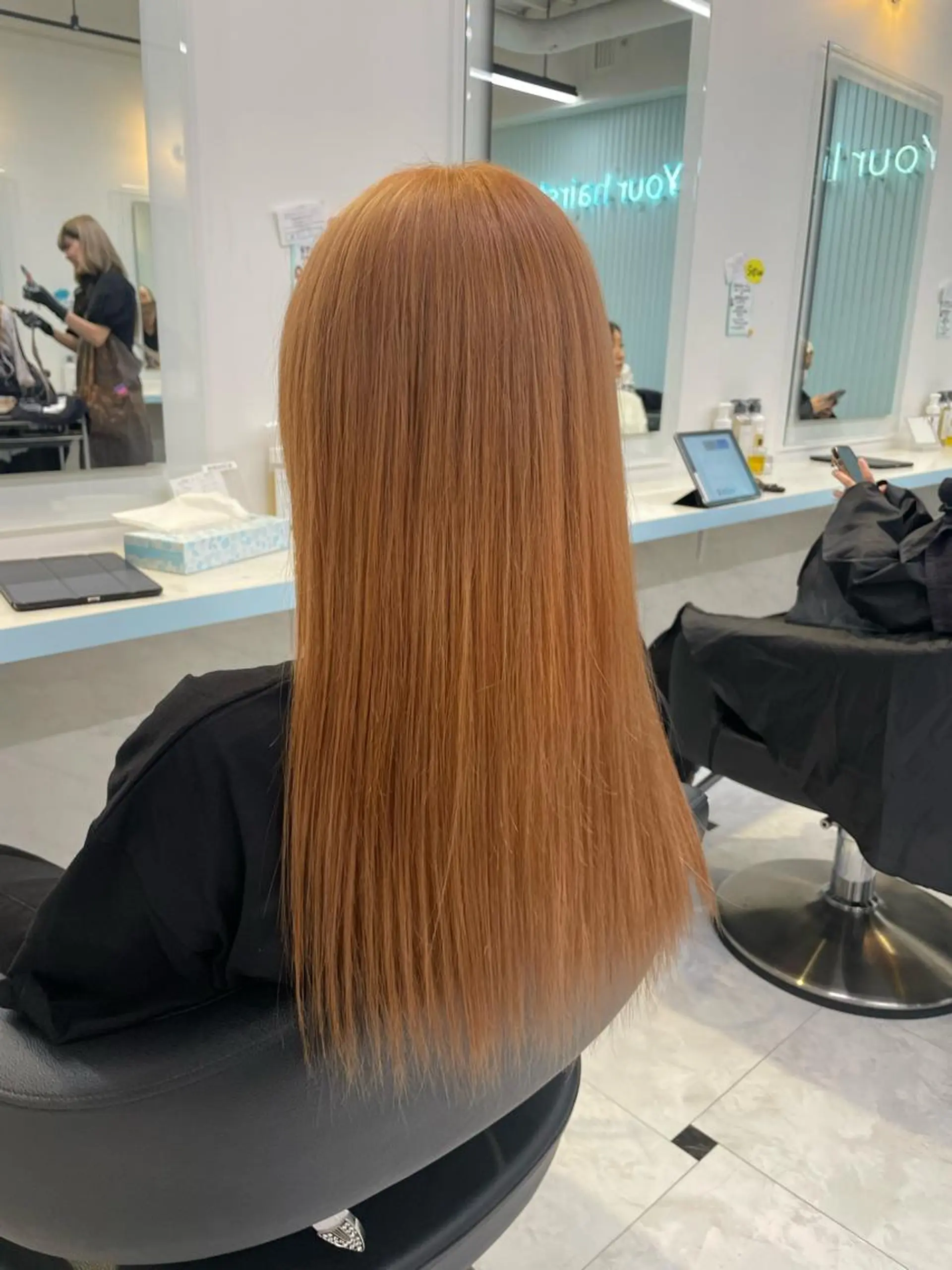 セミロング Salowin池袋East 店3F所属・【美髪矯正/絹髪】 🎀hinano🎀のヘアスタイル