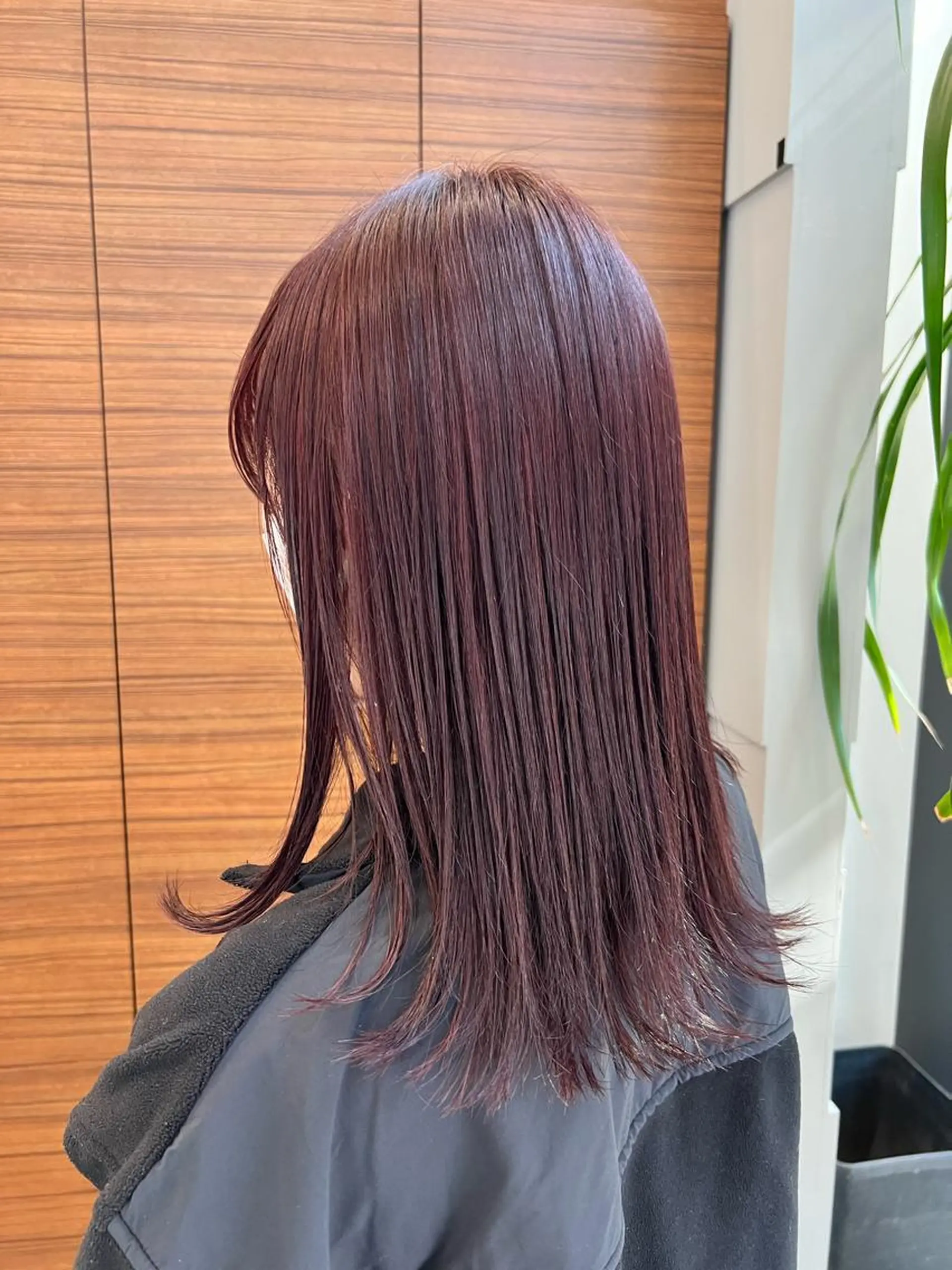 ミディアム カット ヘアカラー トリートメント 柏木  彩花のヘアスタイル