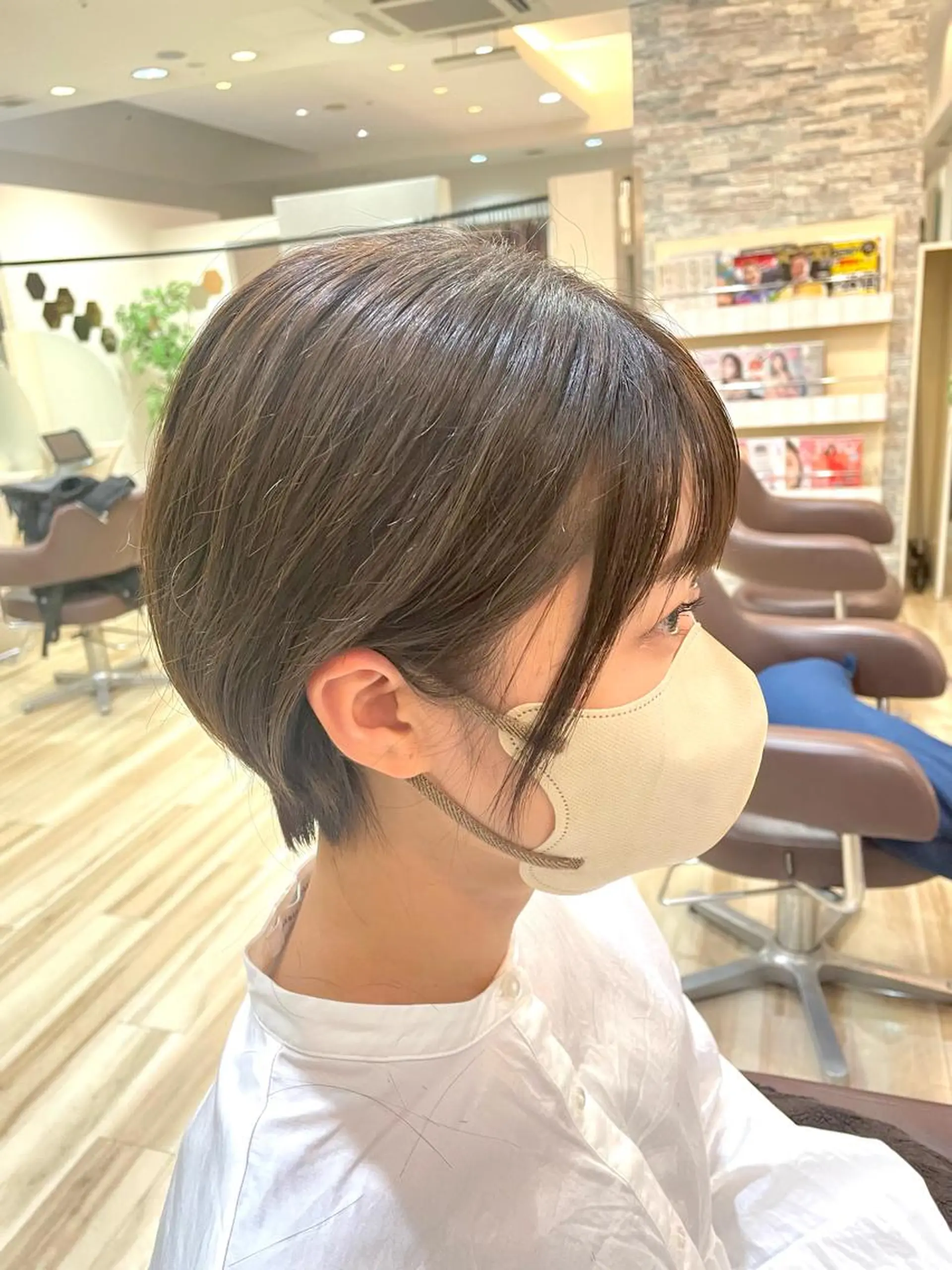 ショート カット ヘアカラー トリートメント VISAGE ba.sk 金子詩帆のヘアスタイル