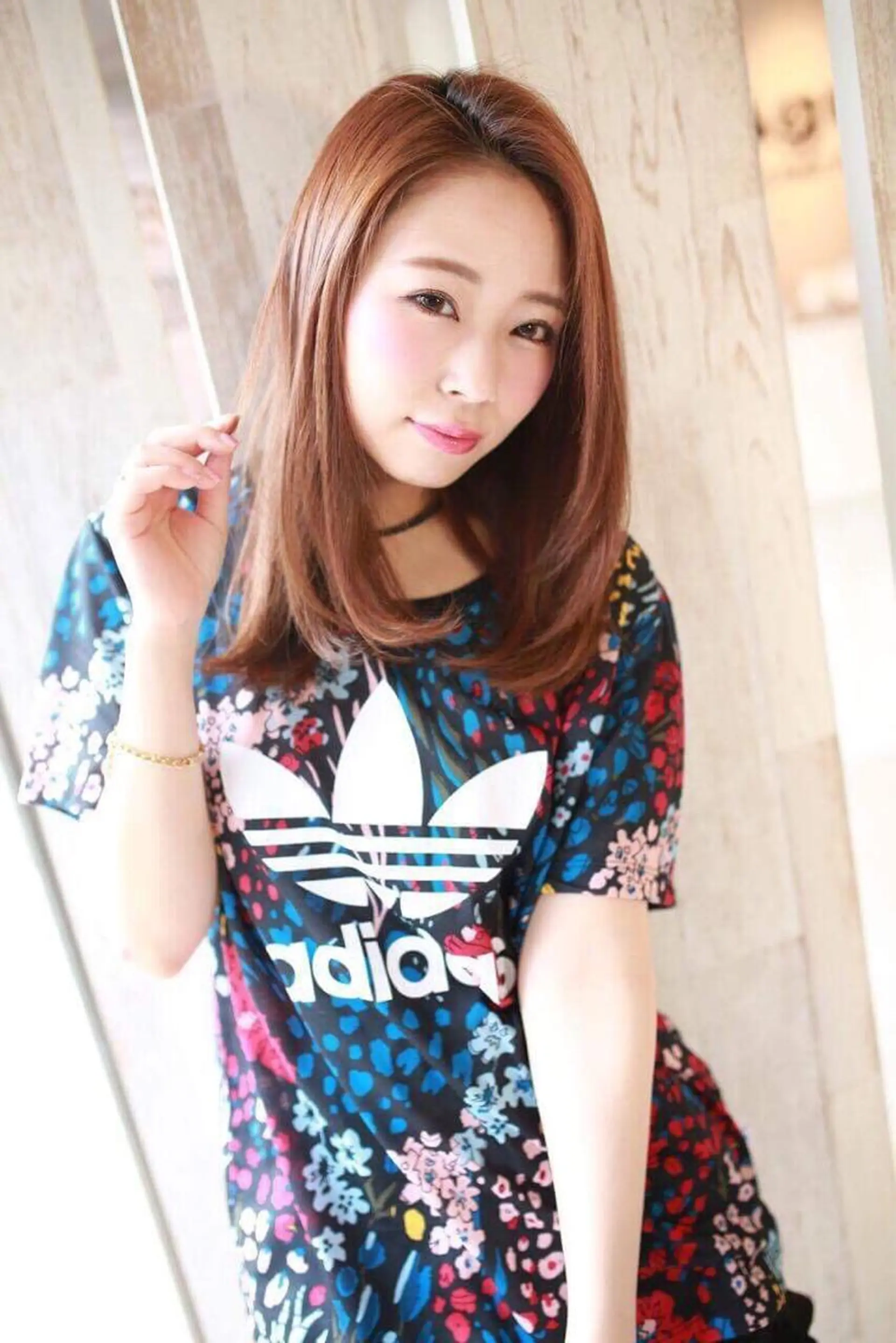 セミロング カラー ブラウンカラー ピンクカラー ピンクブラウン カット ヘアカラー 縮毛矯正 ✖️リーアキト LEEAKITO✖️のヘアスタイル