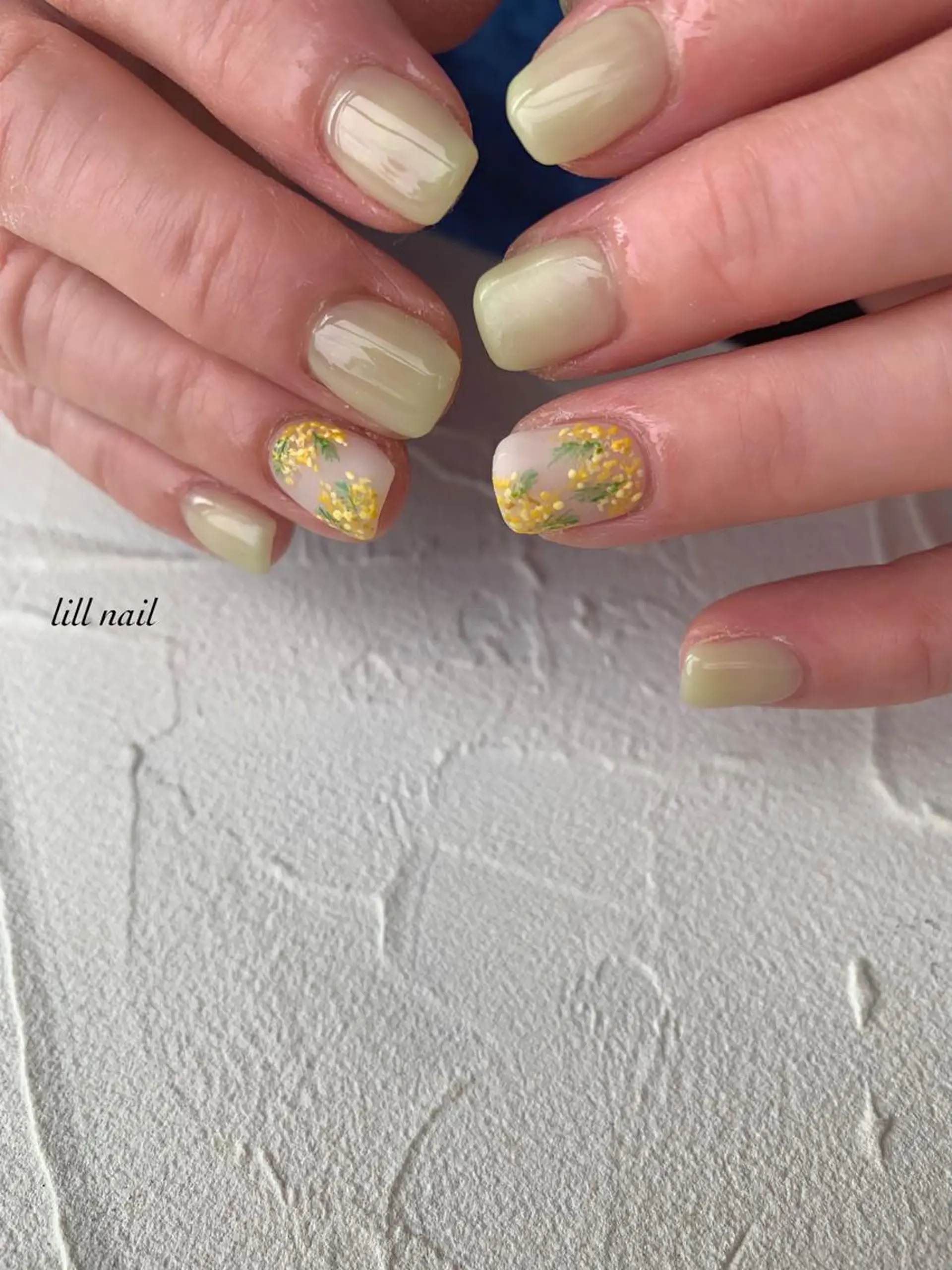 ミディアム pllia beautyのネイルデザイン