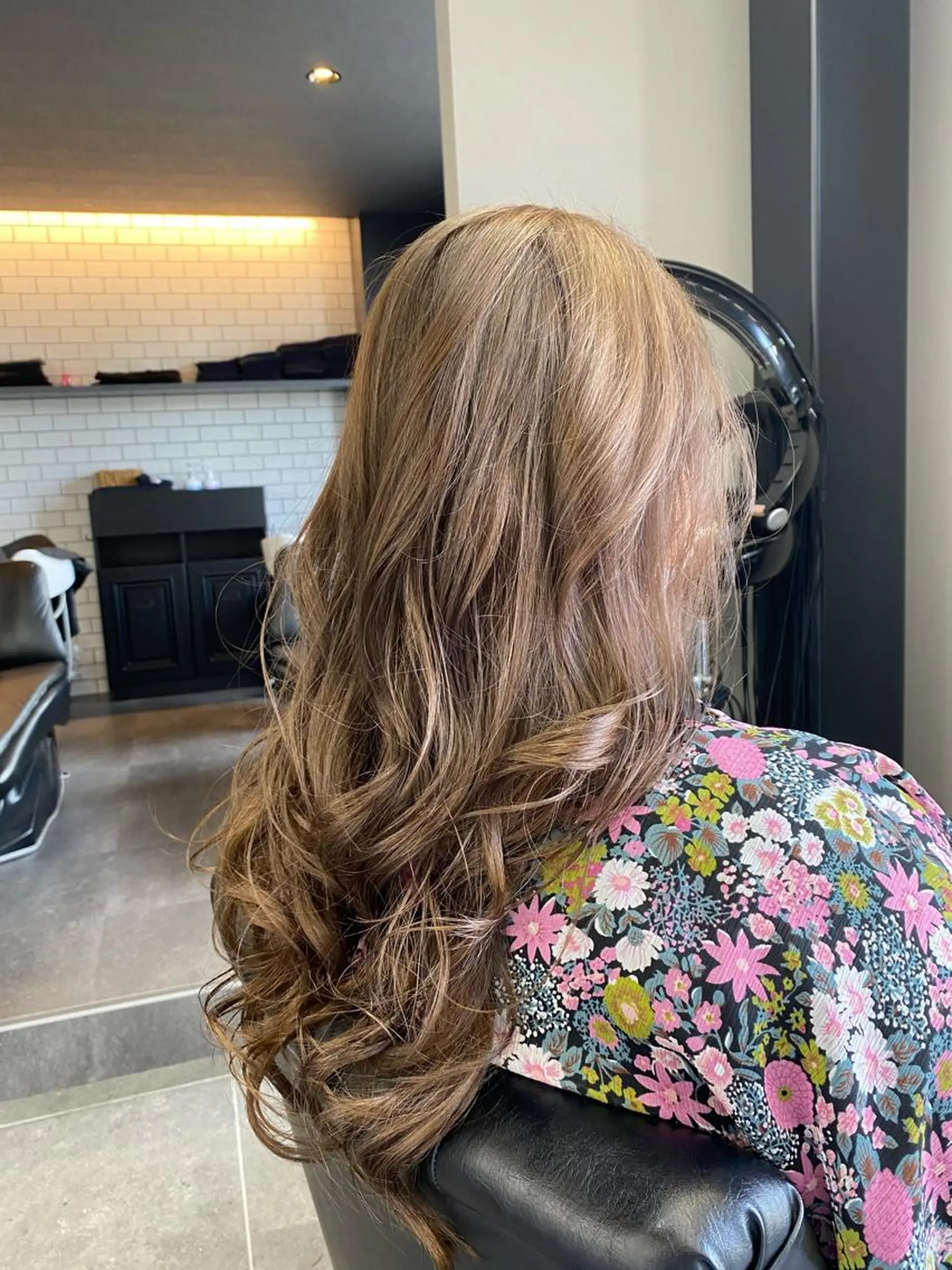 ロング maco 艶感ハイトーン🦋のヘアスタイル