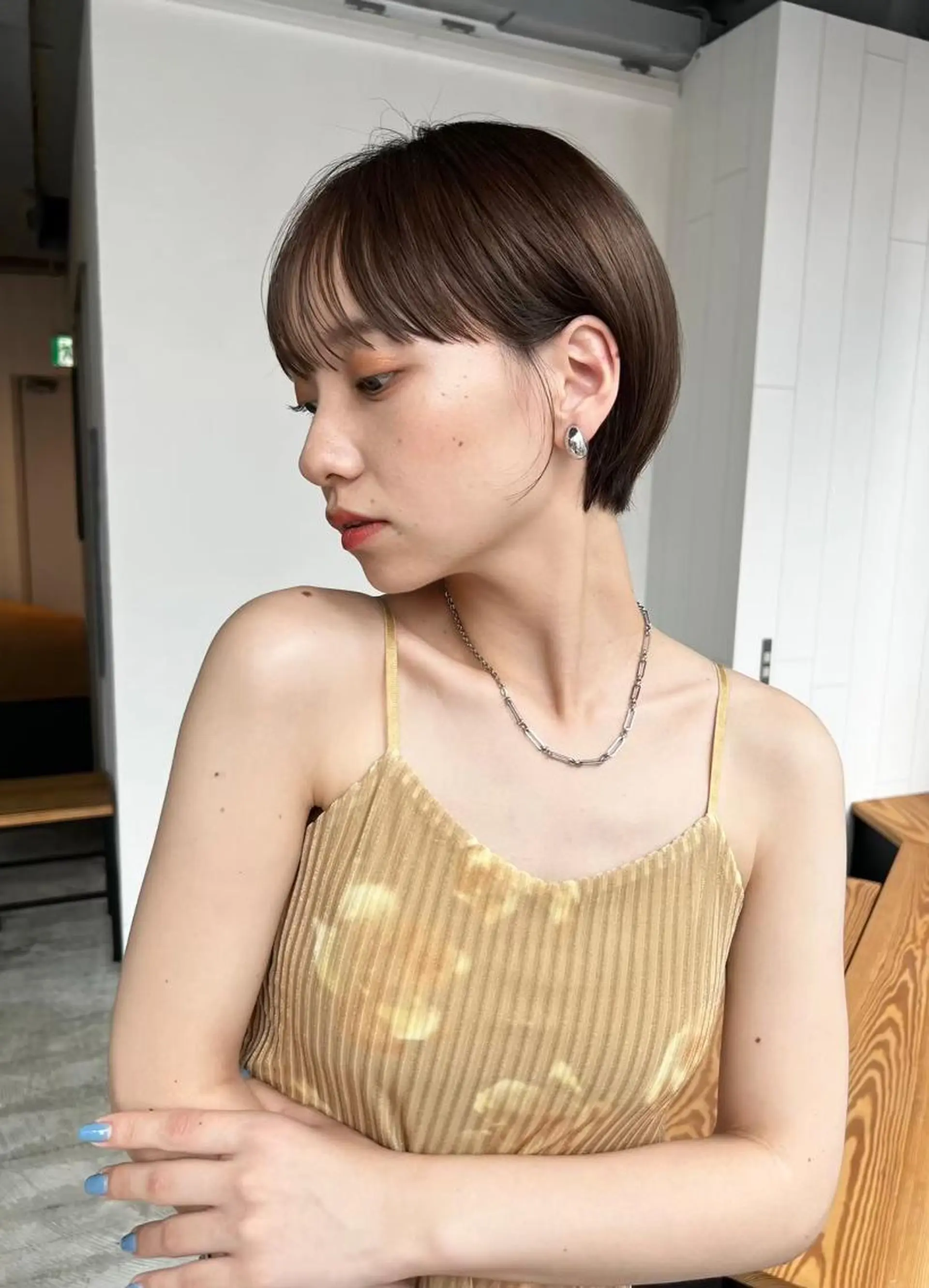 ミディアム カラー ミディアムパーマ アッシュ バレイヤージュ ベージュカラー ブリーチ カット トリートメント CEINE loqのヘアスタイル