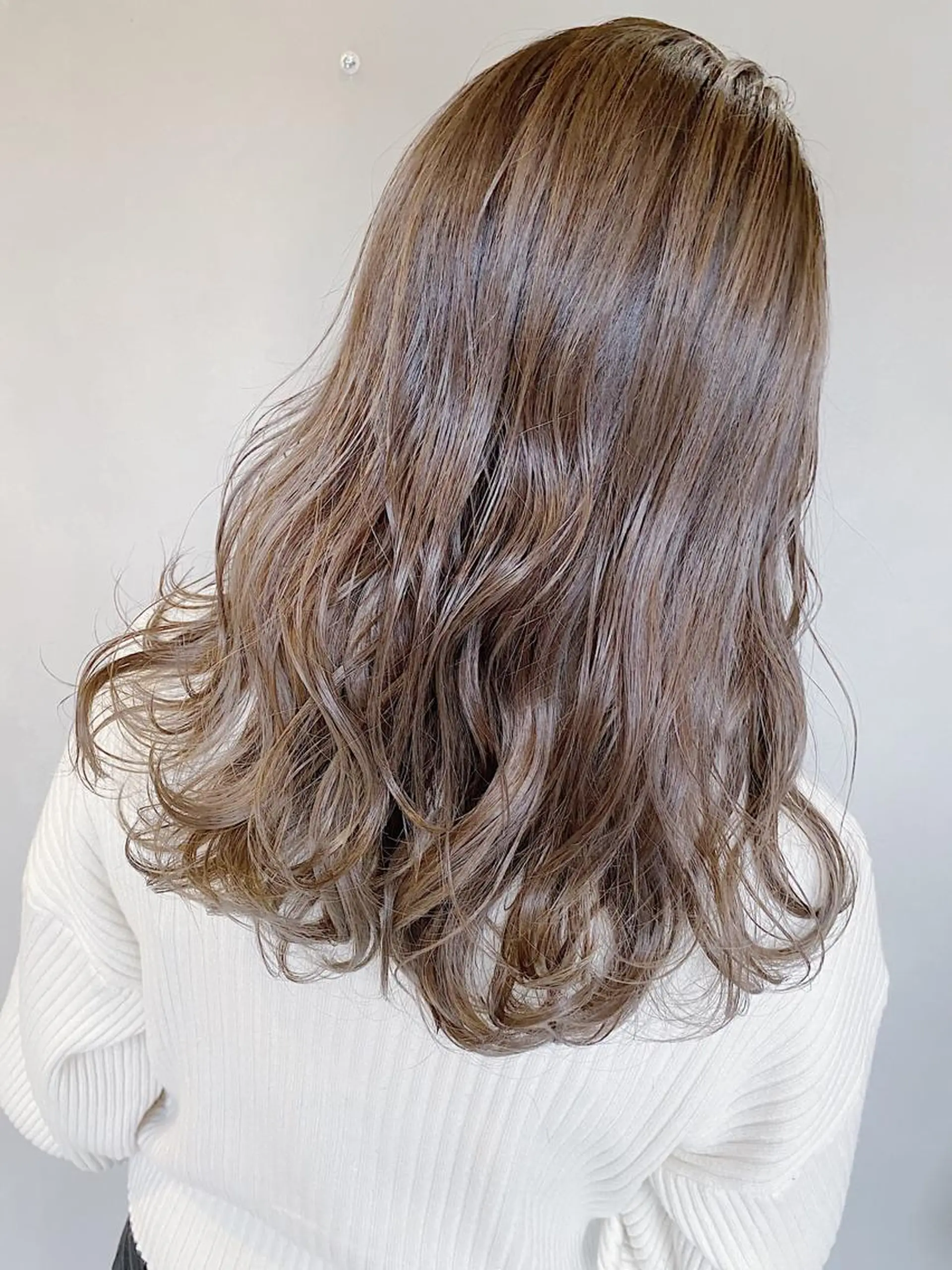 セミロング カラー LA KING GINZA TOKYO所属・🧡ショートの達人 🧡SHOのヘアスタイル