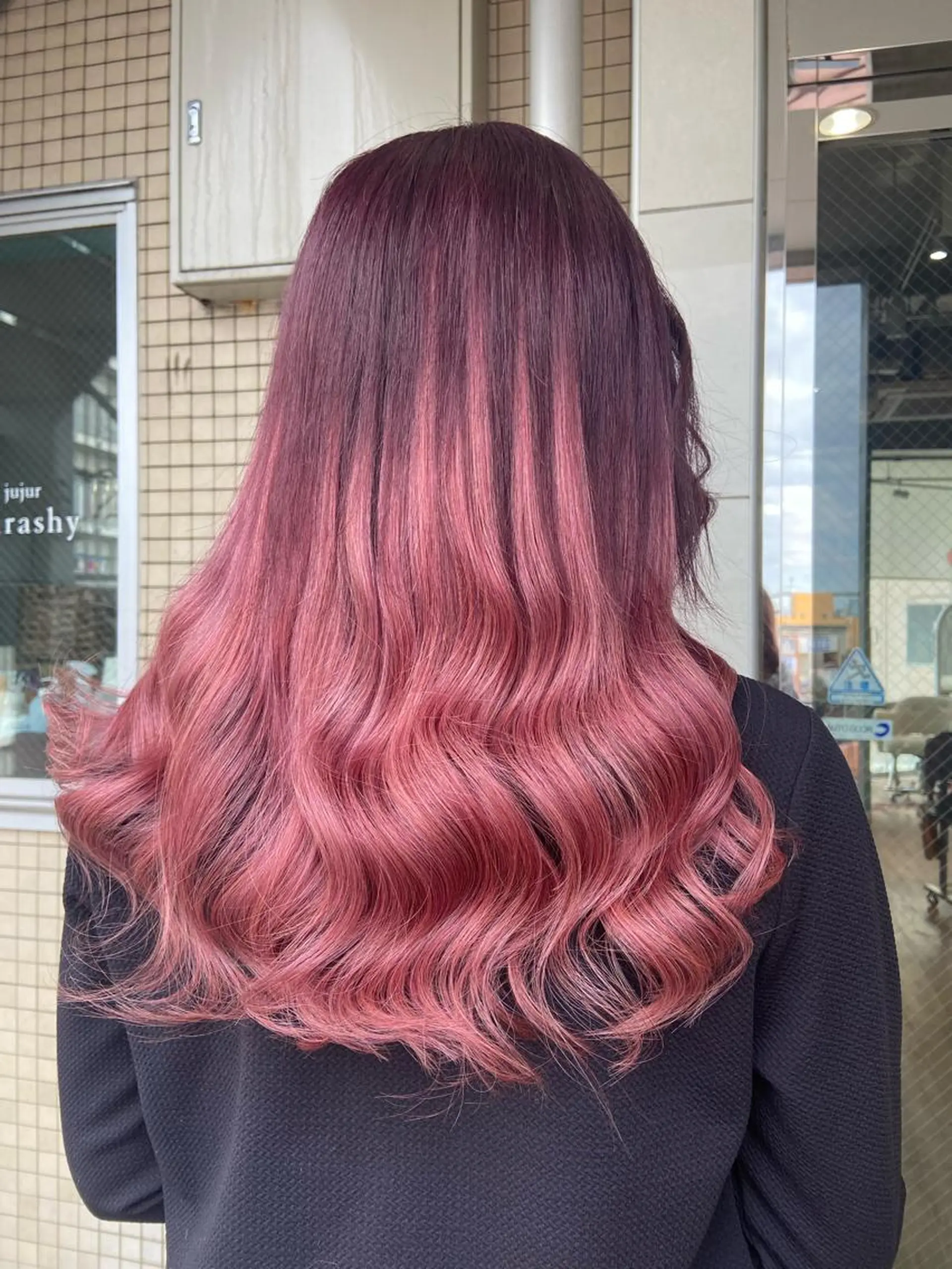 ミディアム カラー プルエクステ エクステ ヘアカラー エクステ 🧸プルエクステ❤︎ ネイルKAO🧸のヘアスタイル