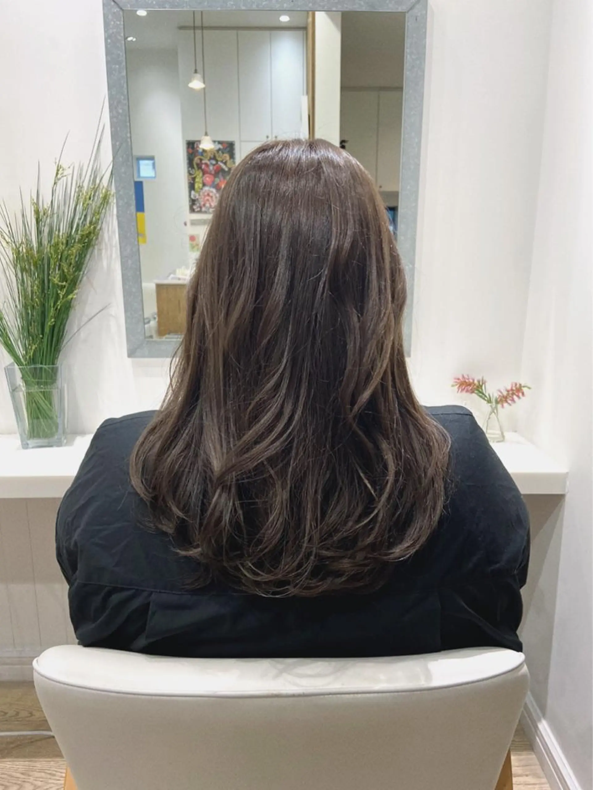 ロング atelier doux dimanche（アトリエ・ドゥー・ディマンシュ）所属・Fukamiレイヤー 透明感カラーのヘアスタイル