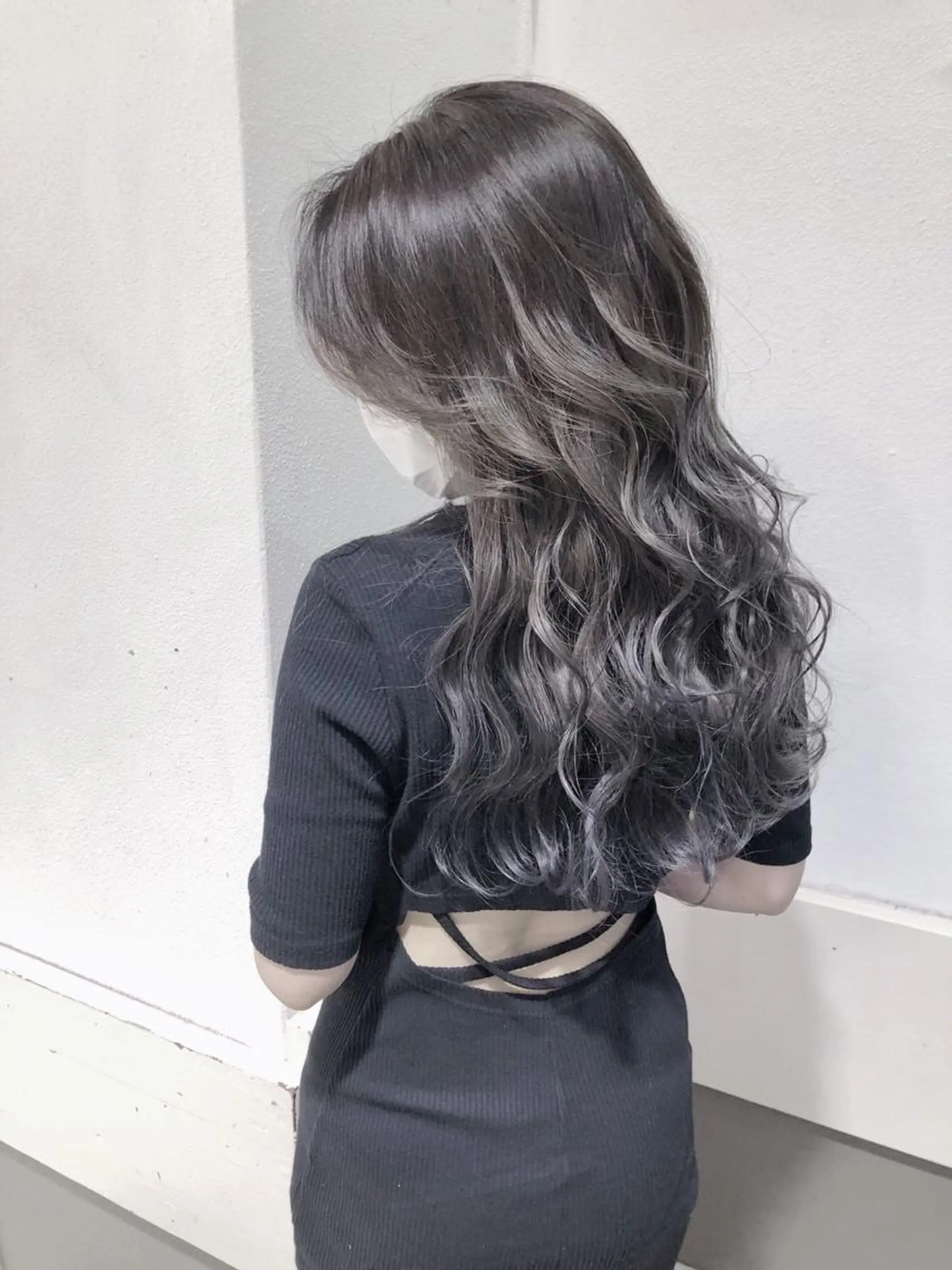 ミディアム カラー ブルーカラー グラデーションカラー シルバー ヘアカラー トリートメント GiseL天神カラー 髪質改善/ブリーチのヘアスタイル