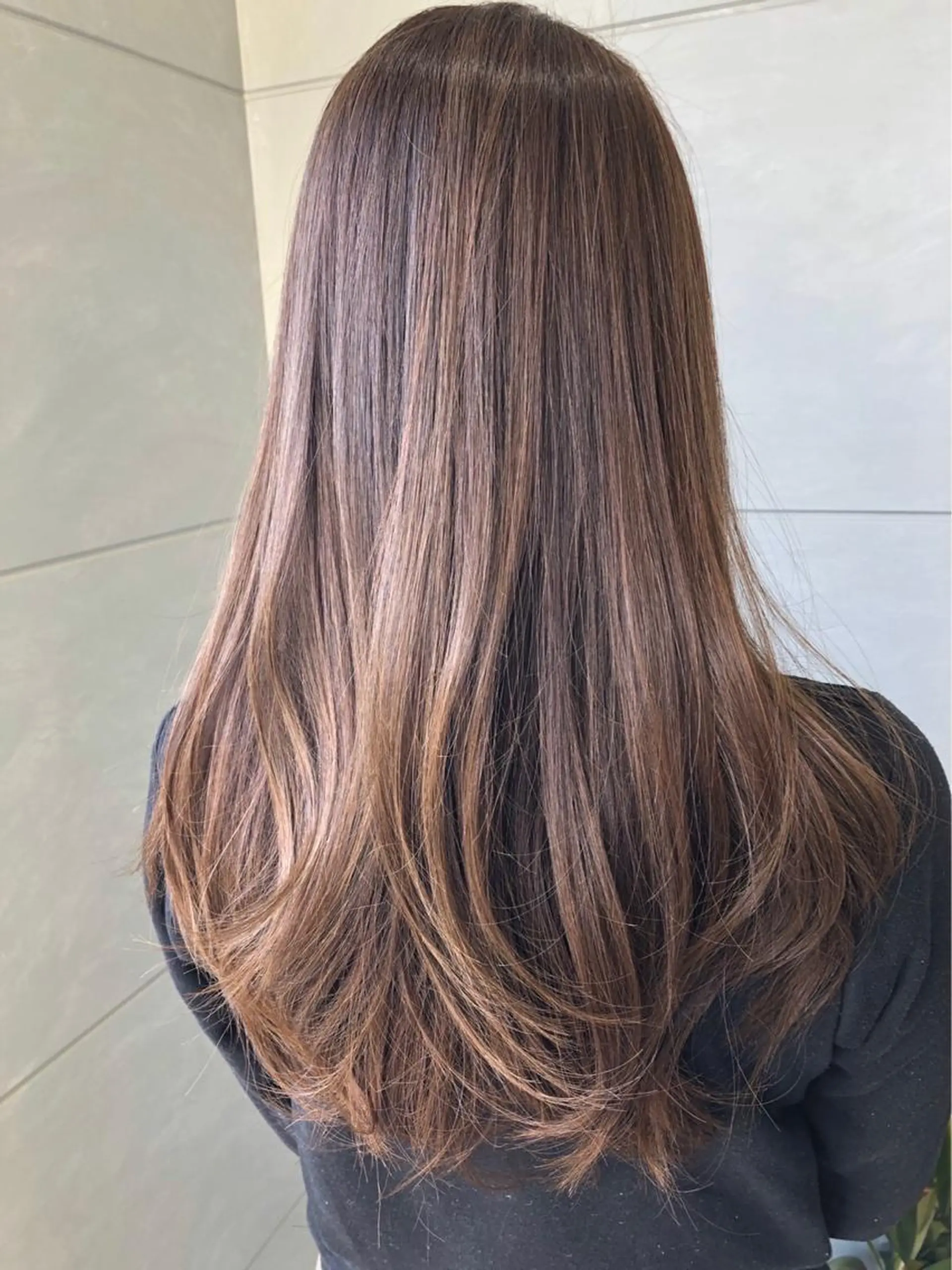 カラー ヘアカラー 岡村 真子のヘアスタイル