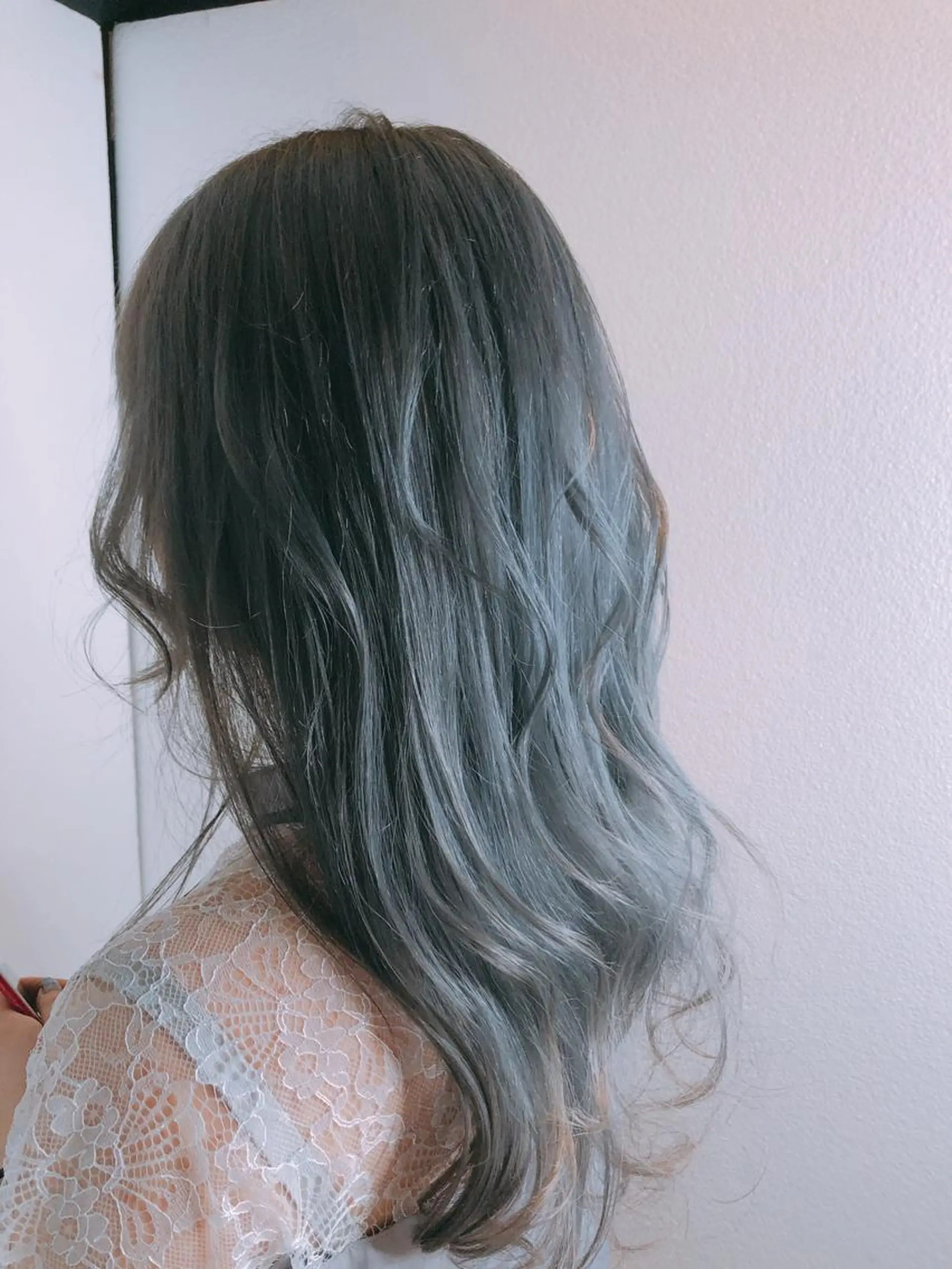 セミロング カラー TWIN【トゥイン】所属・👑似合わせレイヤー が好評👑佐久田のヘアスタイル