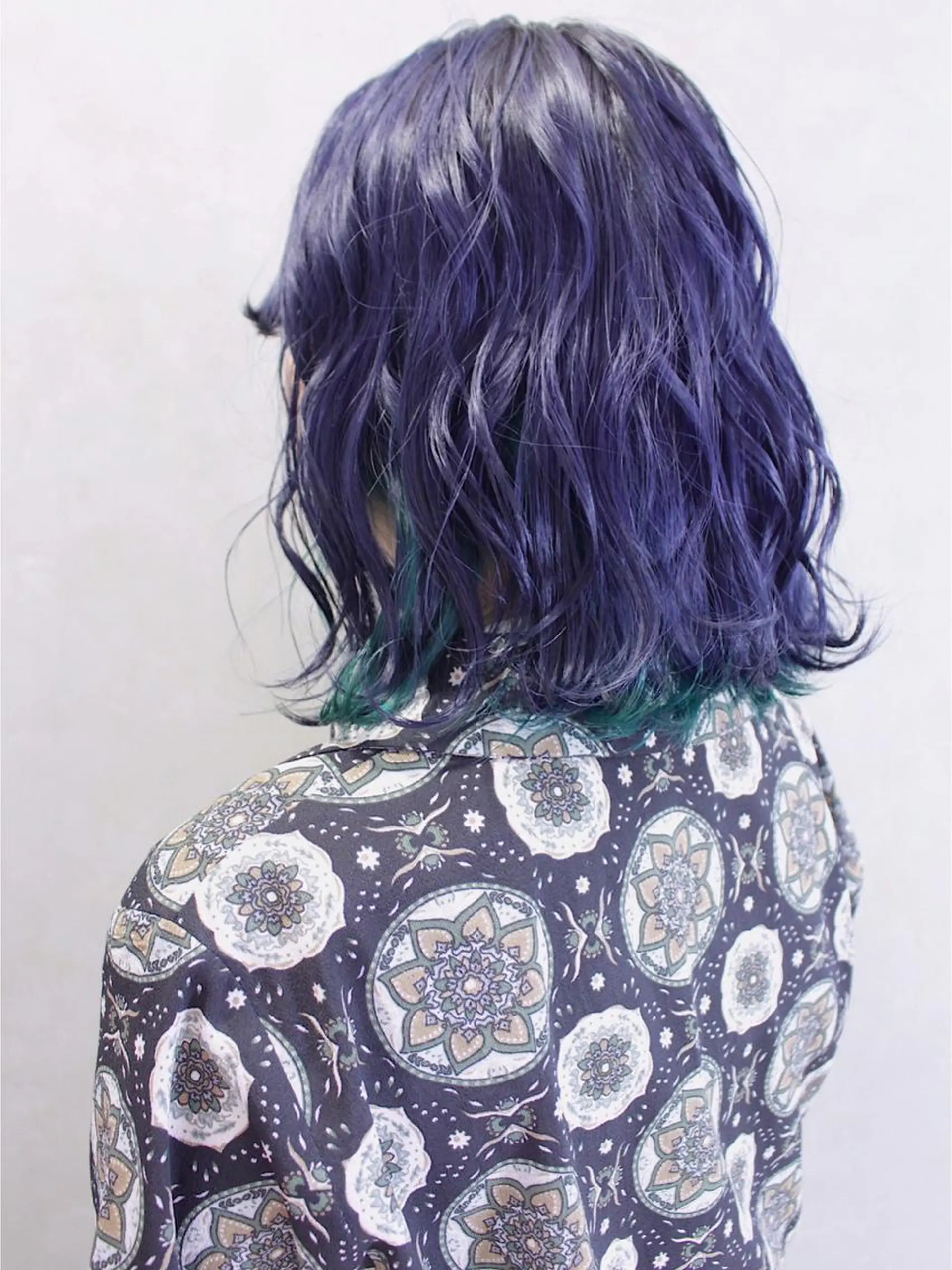 ミディアム カラー ヘアアレンジ ネイビーカラー ヘアカラー トリートメント lani 天神大名/ブリーチのヘアスタイル