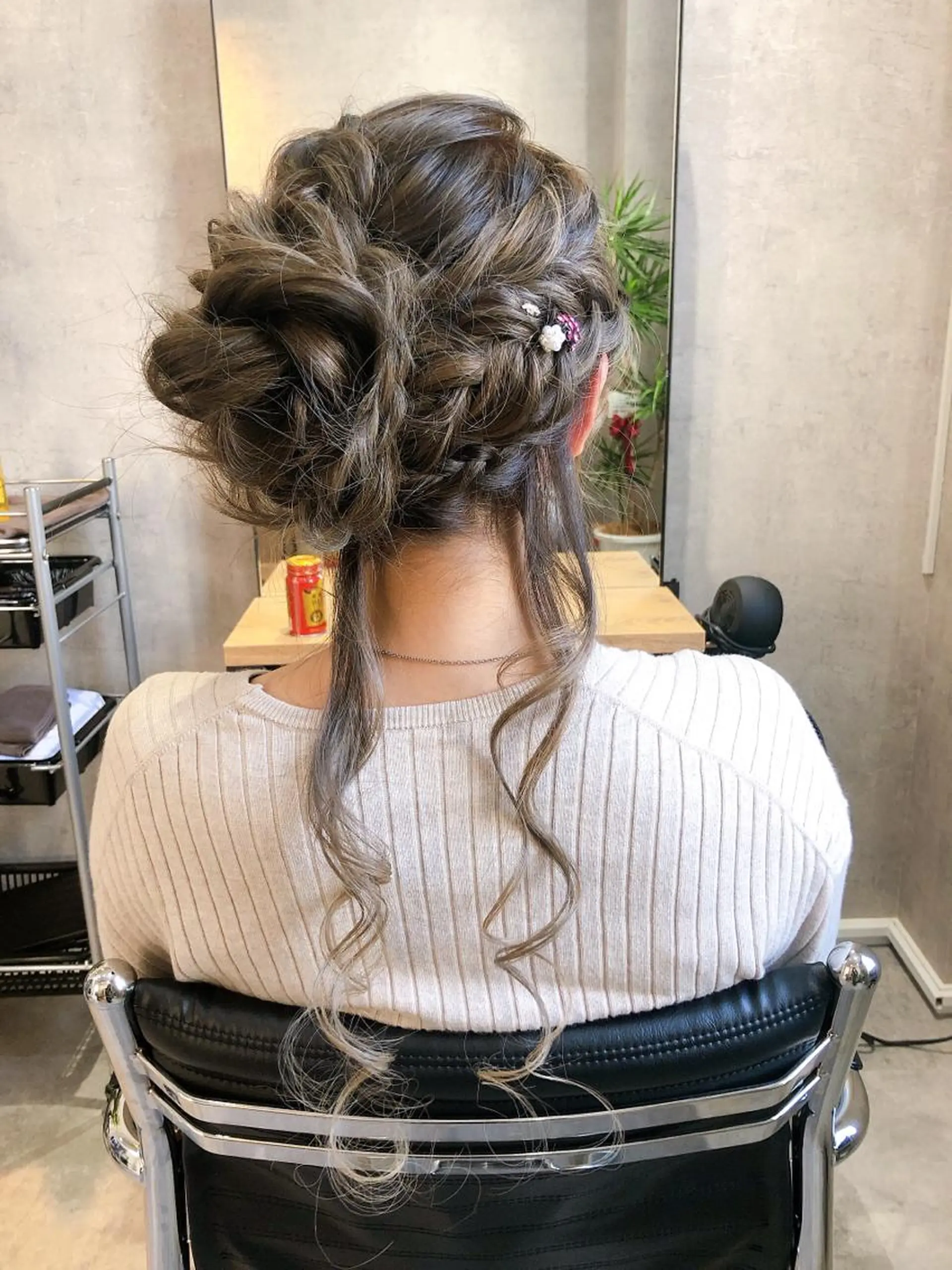 ロング ヘアアレンジ ヘアセット SAKURA所属・鹿取 三紗子のヘアスタイル