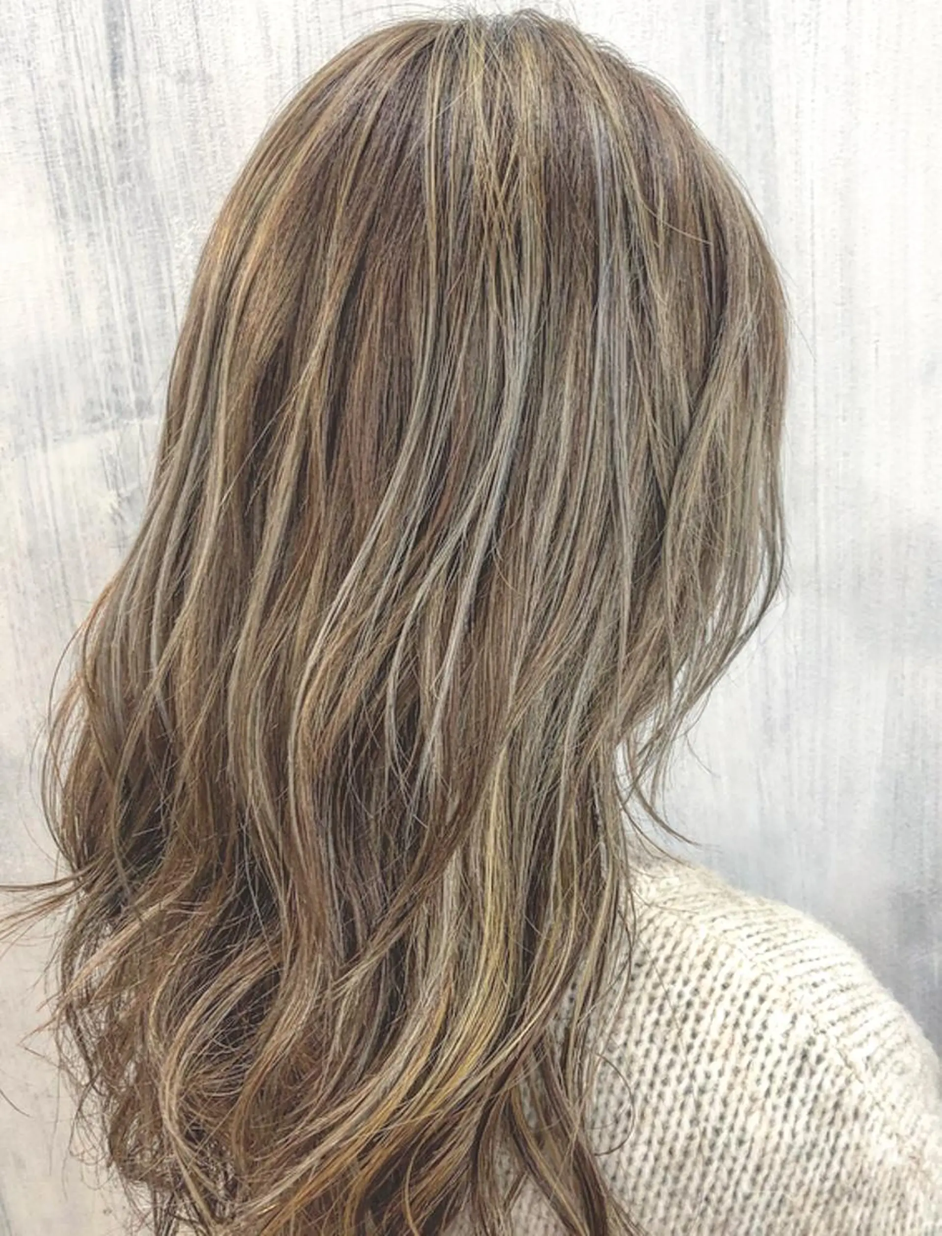 セミロング ハイライト 🌼たけや みのり🌿のヘアスタイル