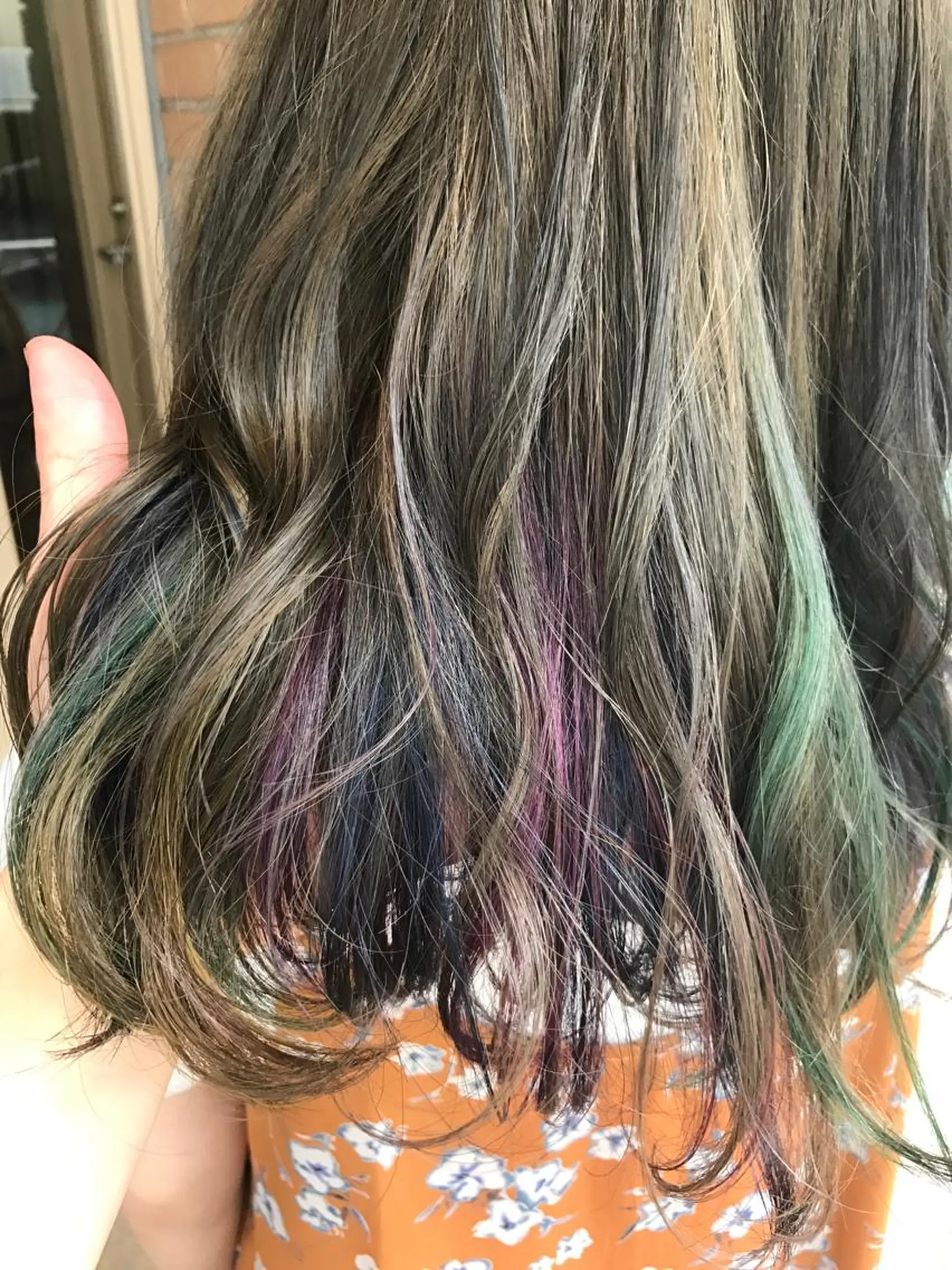 セミロング カラー パーマ ヘアアレンジ メンズ キッズ ネイル マツエク・マツパ ダブルカラー 大理石ネイル(マーブル) サロンドミルク 原宿のヘアスタイル