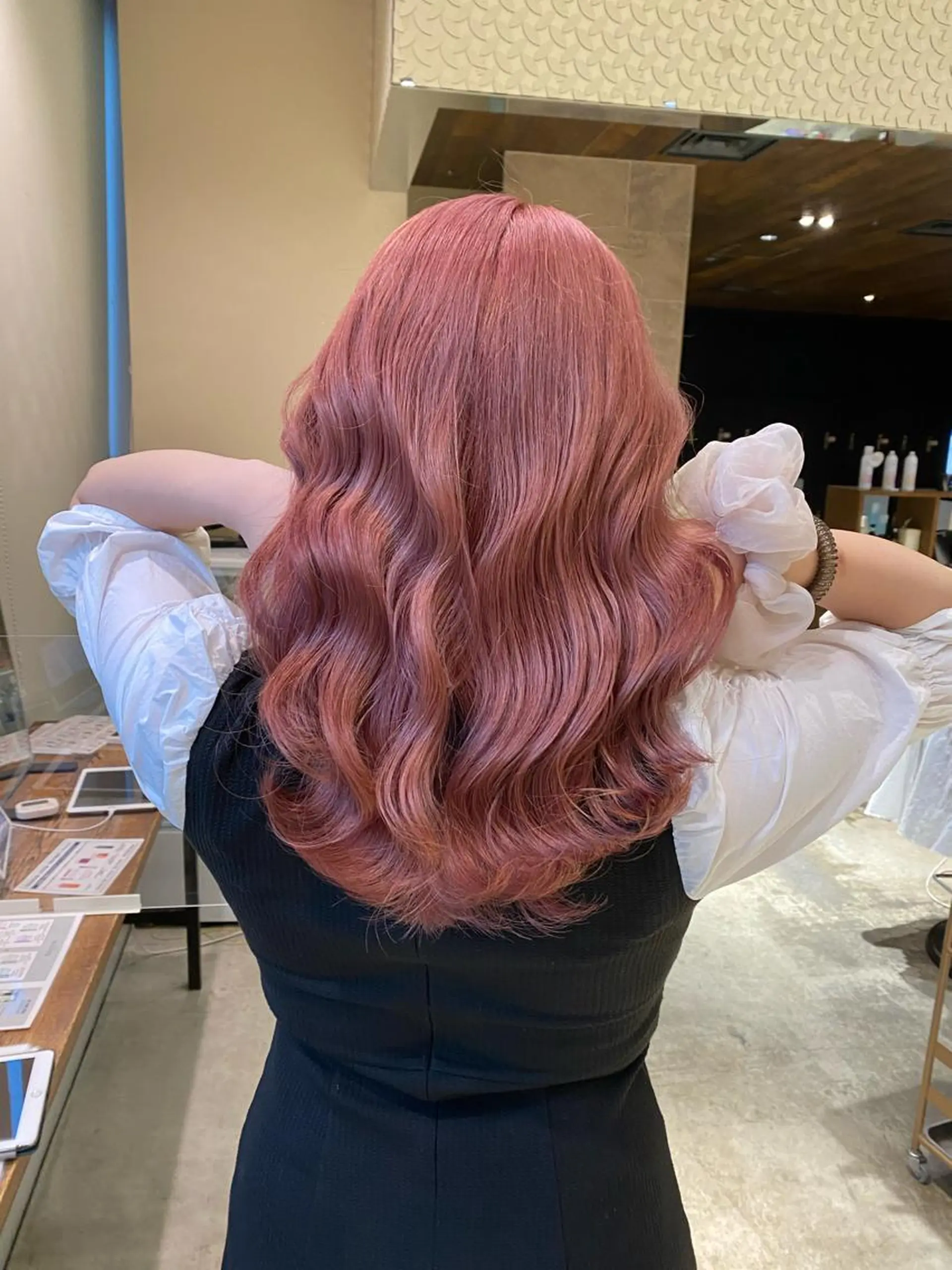 カラー 顔まわりの神様✨ 透明感カラー藤嶋秀幸のヘアスタイル