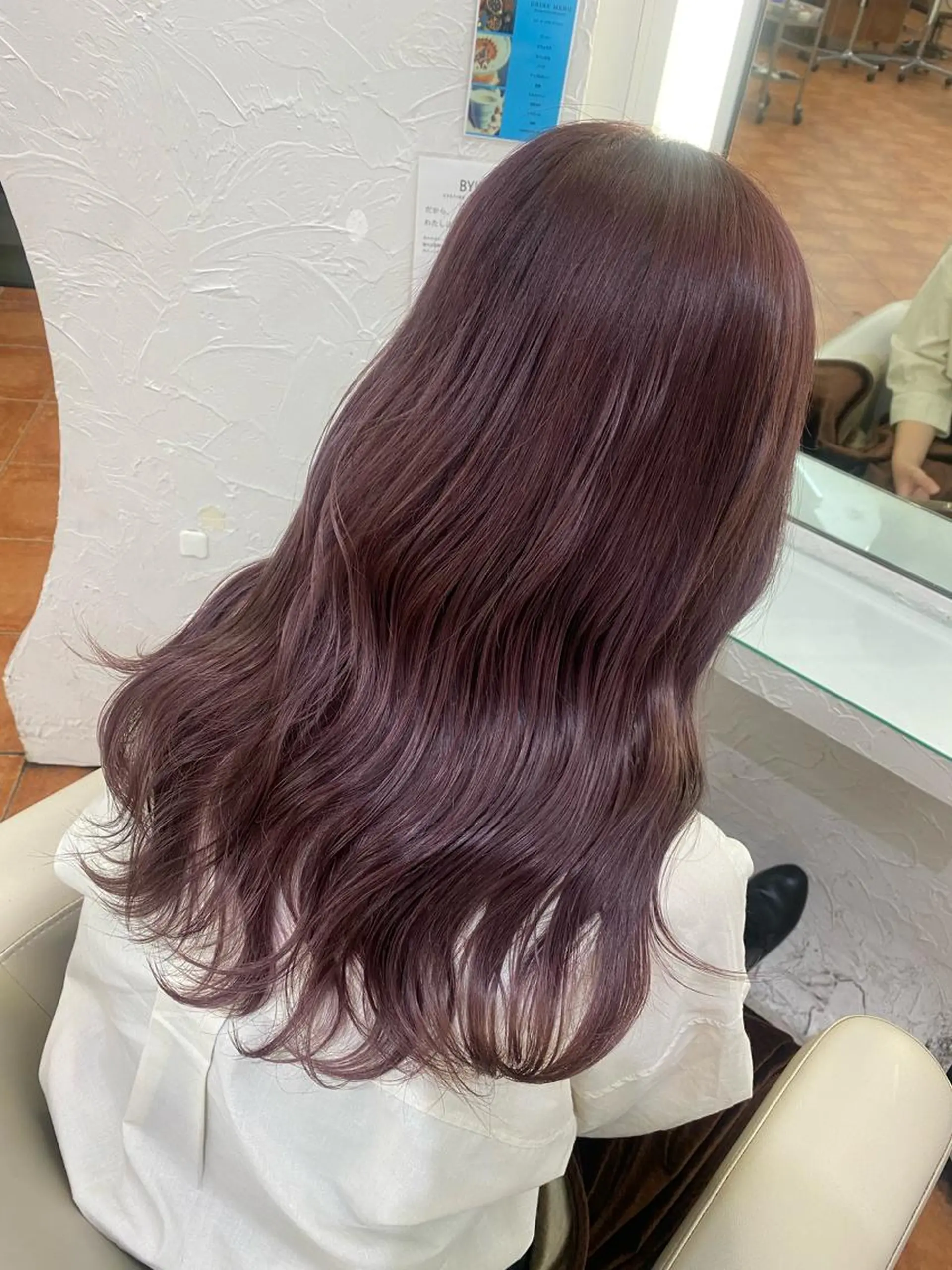 ロング カラー Miyu's所属・juri .のヘアスタイル