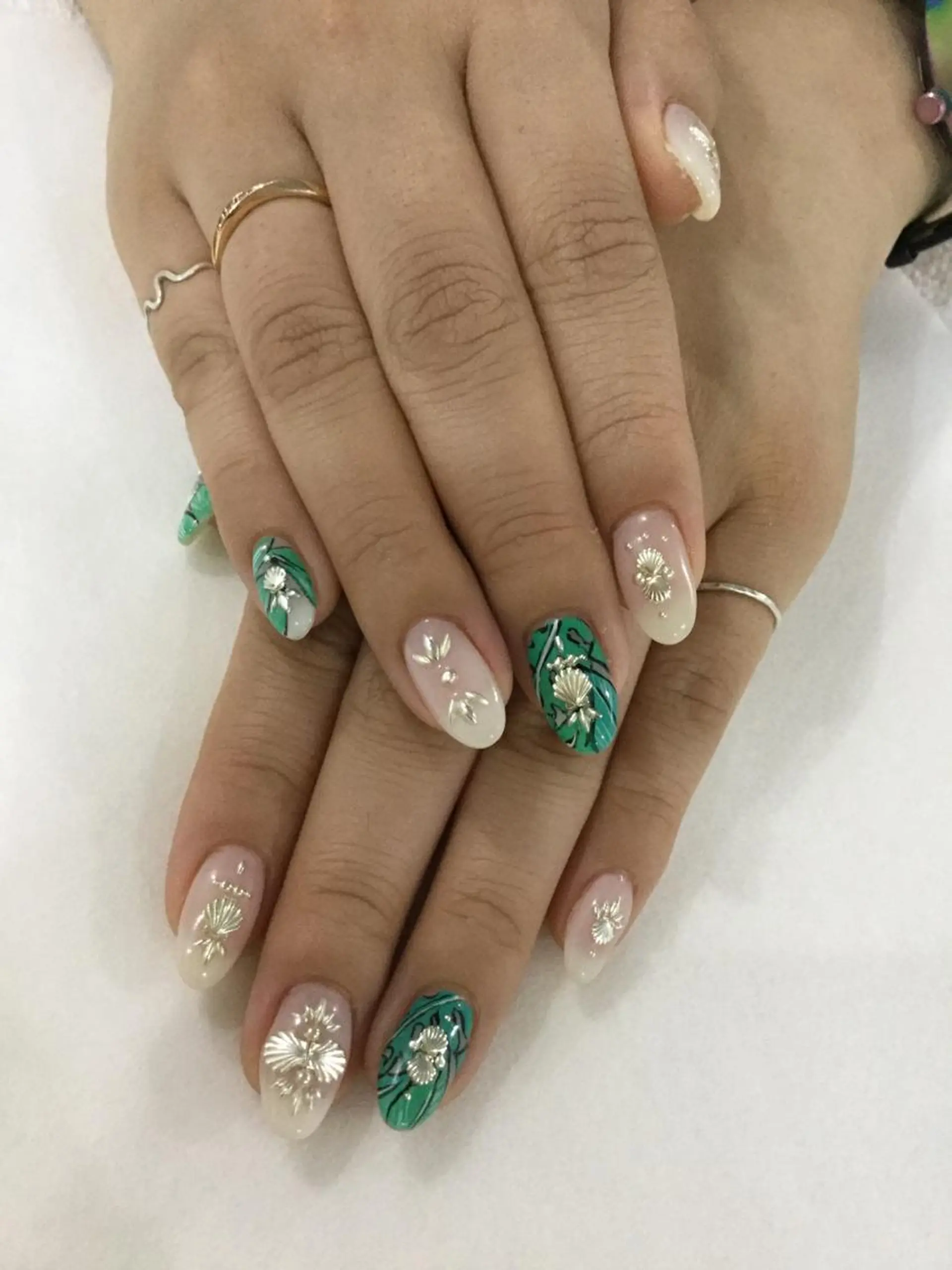 ネイル ハンドネイル 💎🐰 saki. m 🐰💎のネイルデザイン