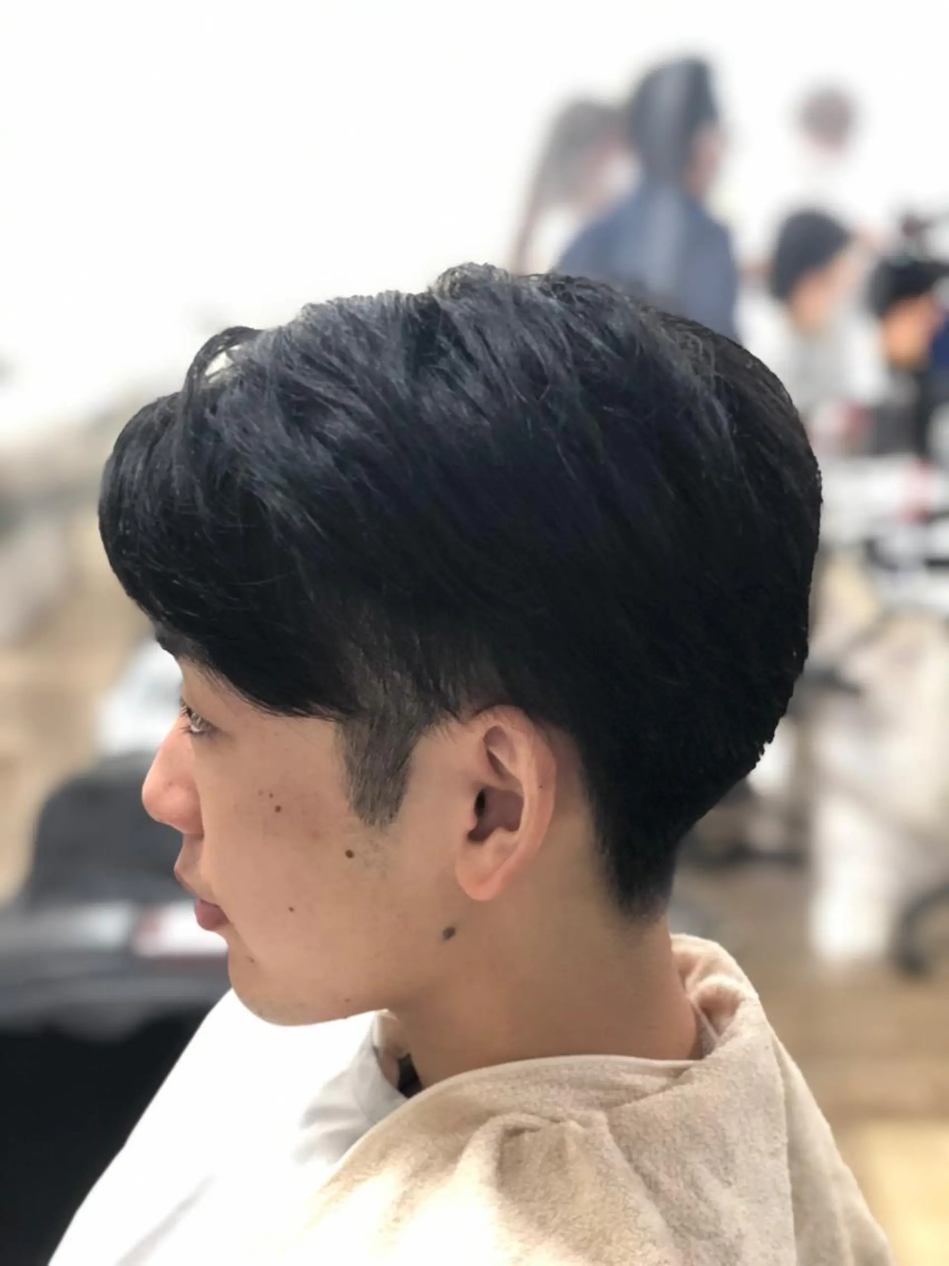 ミディアム カラー メンズ パーマ特化 三浦楓雅のヘアスタイル