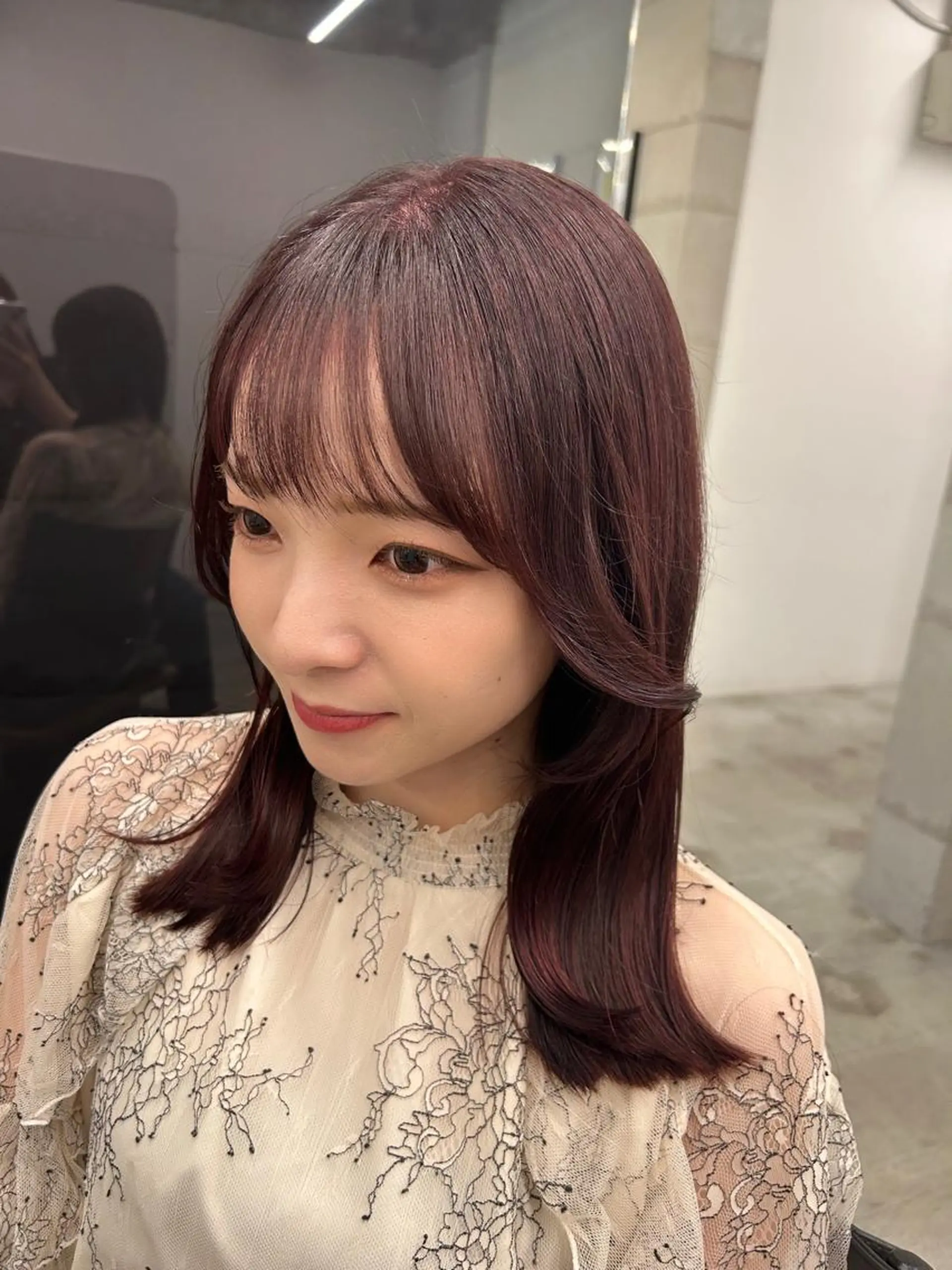 ミディアム 女性らしいモテヘア 韓国ヘアhikariのヘアスタイル