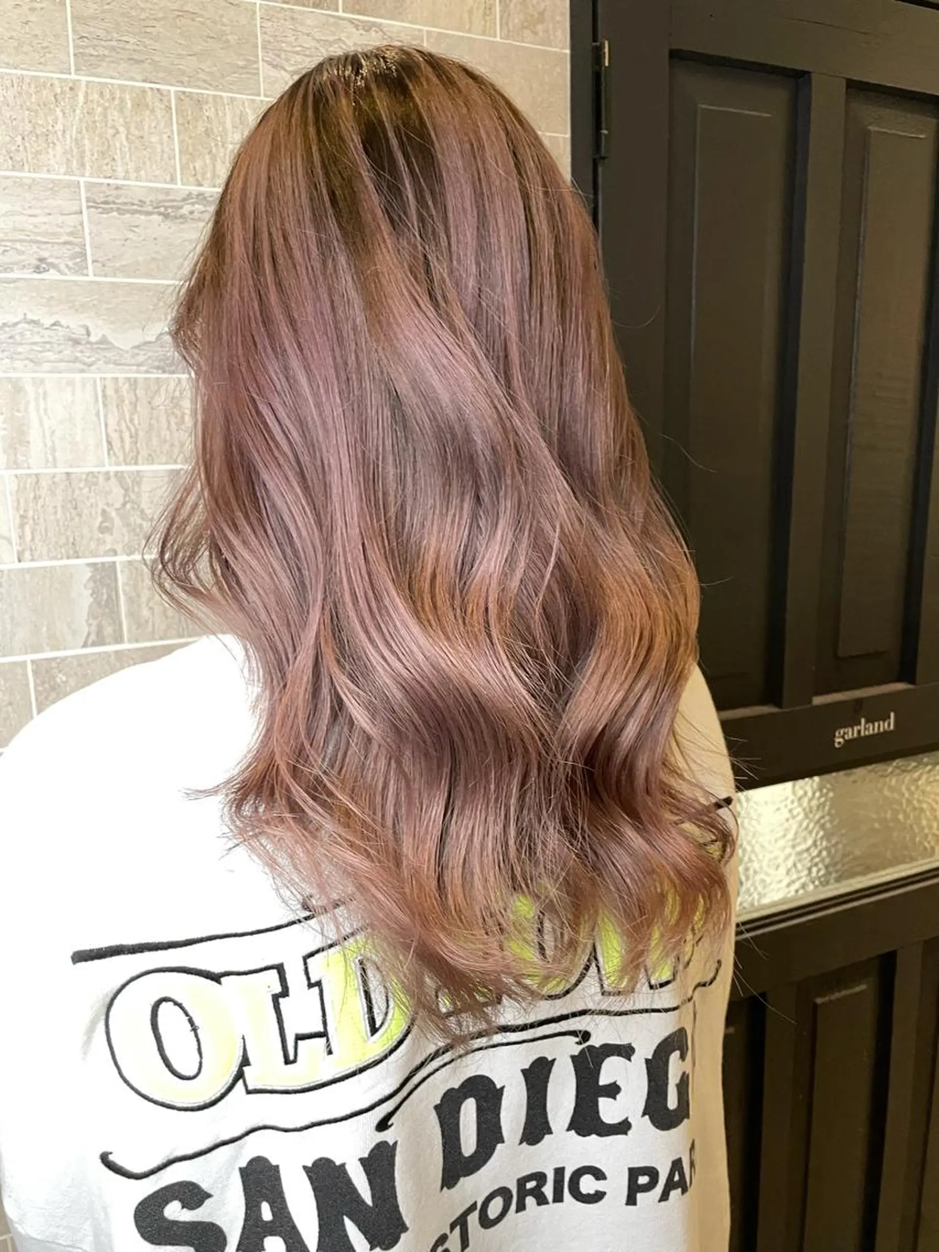 ロング ヘアカラー トリートメント ブリーチ毛矯正.髪質 改善.髪にドラマをのヘアスタイル