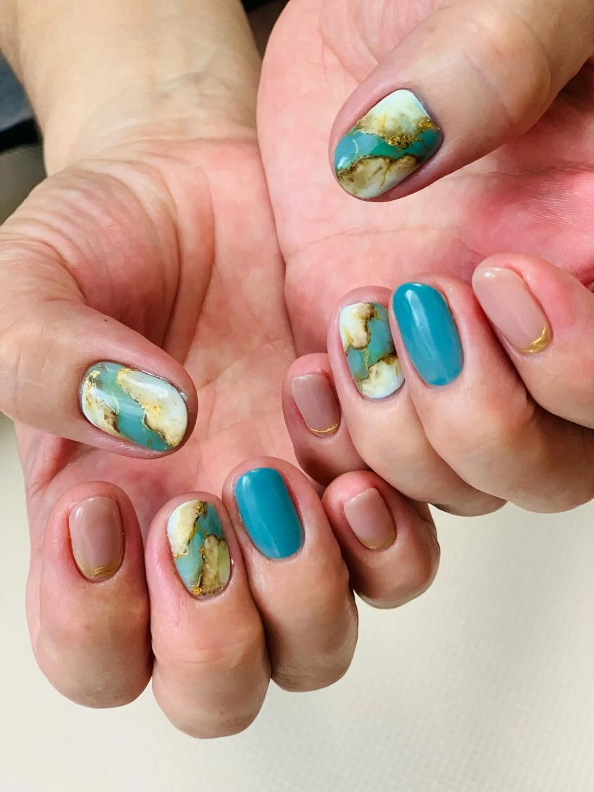 ネイル ハンドネイル 大崎 奈々のネイルデザイン