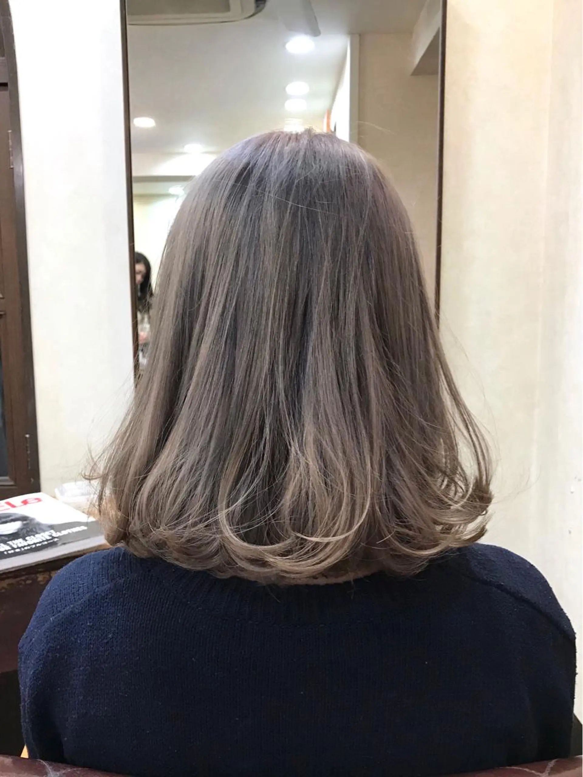 ミディアム カラー a-o横浜所属・色落ちまでキレイに！ ！女性サロンのヘアスタイル