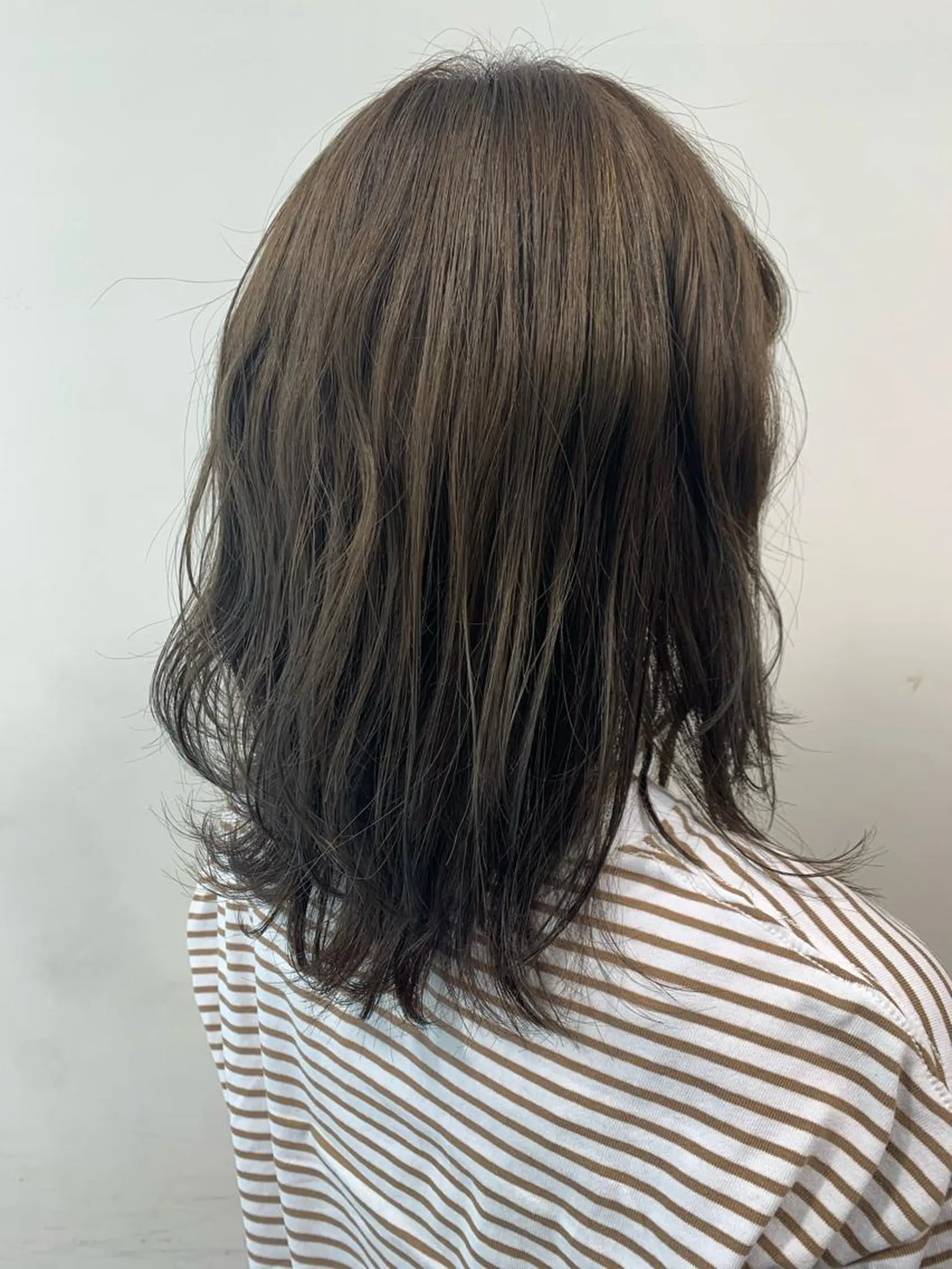 ミディアム カラー デザインカラー ハイライトカラー ハイライト nailist🍒 ヤマザキのネイルデザイン