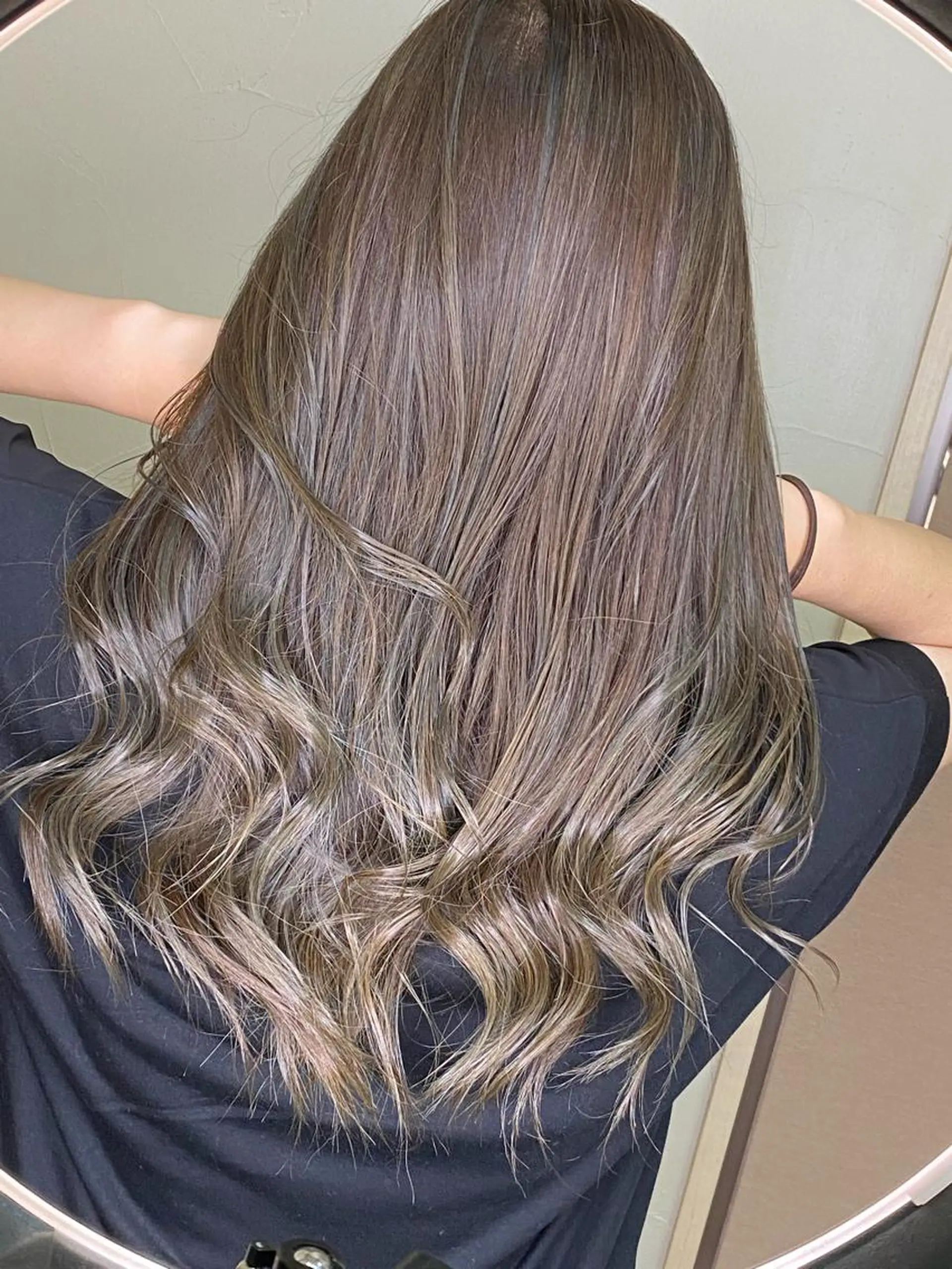 セミロング ヘアカラー MERRY所属・寺門 拓馬のヘアスタイル